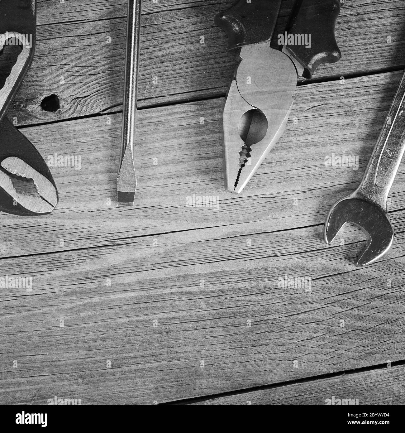 Outils pour réparer l'arrière-plan en bois Banque D'Images