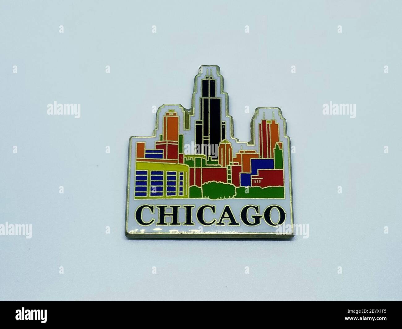 Illinois, États-Unis - 1er novembre 2019 - aimant souvenir de Chicago sur fond blanc isolé Banque D'Images