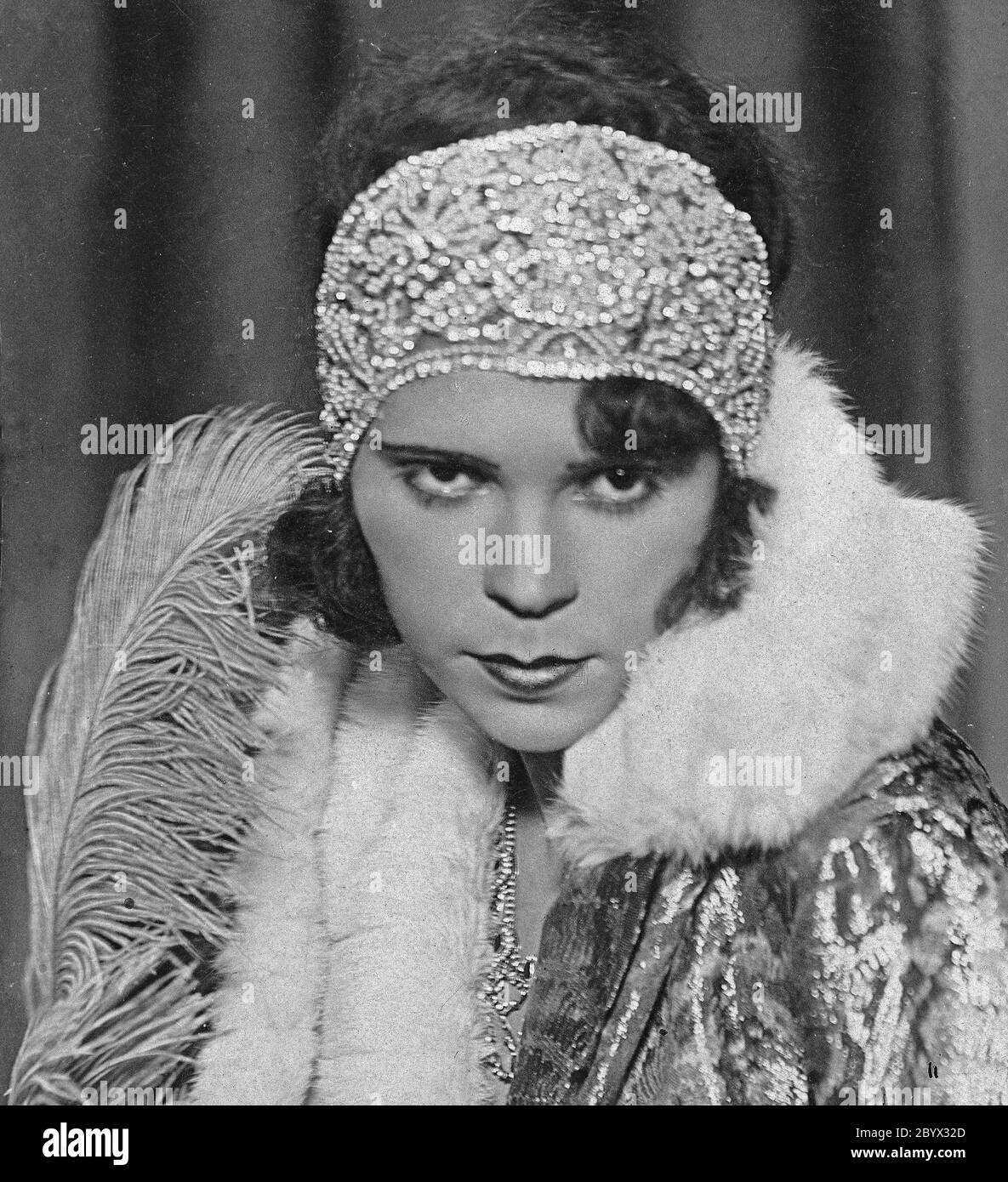 Actrice Nora Ney dans une des scènes du film Beauté de la vie (1930) Banque D'Images