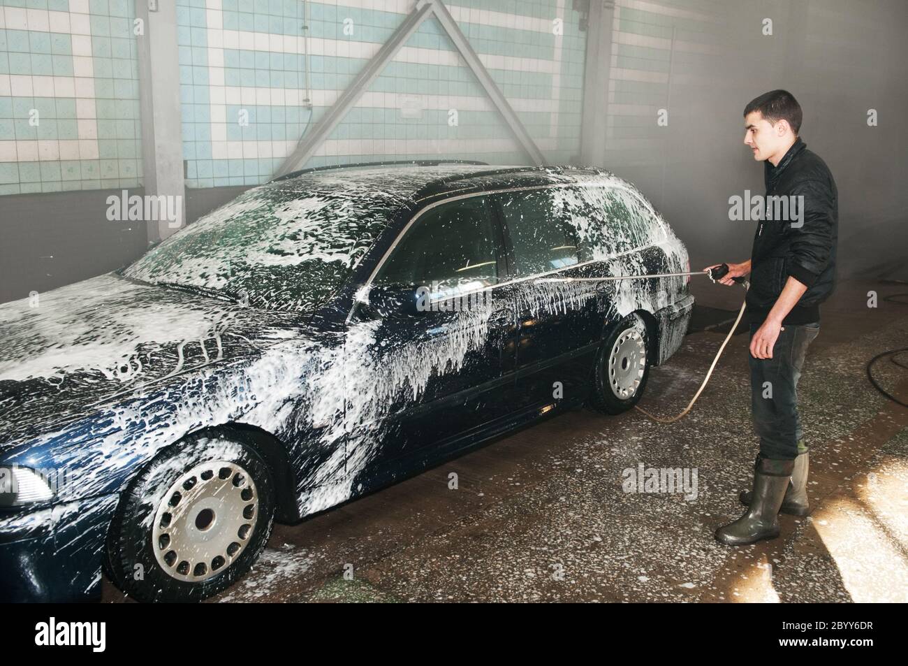 lavage manuel de la voiture Banque D'Images