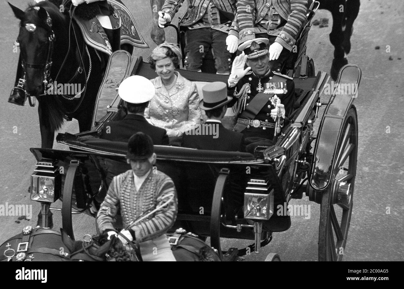 LONDRES, ROYAUME-UNI. 1980 juillet : HM Queen Elizabeth II et Prince Phillip, duc d'Édimbourg lors de la procession célébrant le 80e anniversaire de la Reine mère, Fleet Street, Londres. © Paul Smith/Featureflash Banque D'Images
