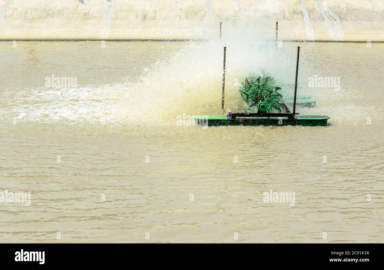 Pompe à oxygène pour le traitement des eaux usées Banque D'Images