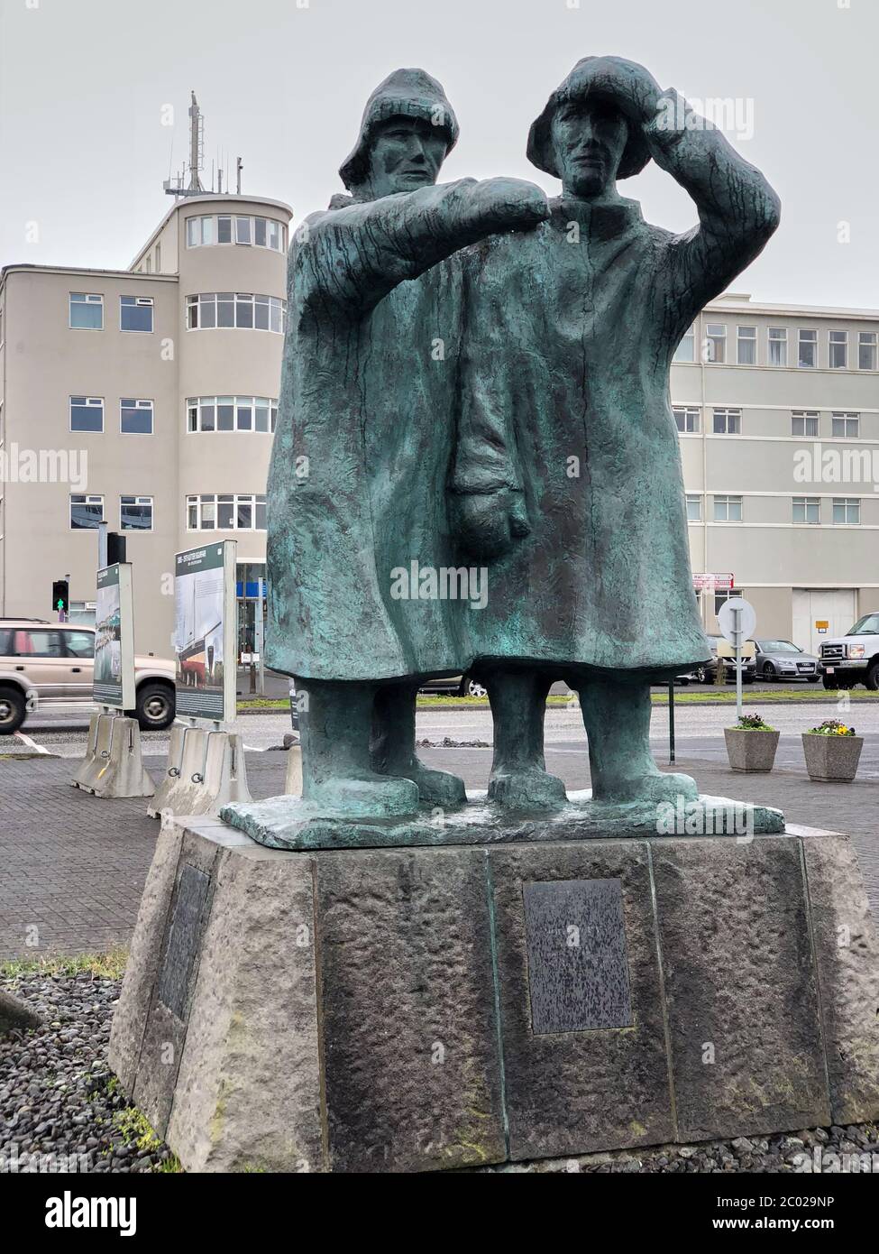 Reykjavik, Islande - 2 juillet 2018 : 'regarder les seAwards' - une sculpture d'Ingi P. Gislason - se dresse au port de Reykjavik Banque D'Images