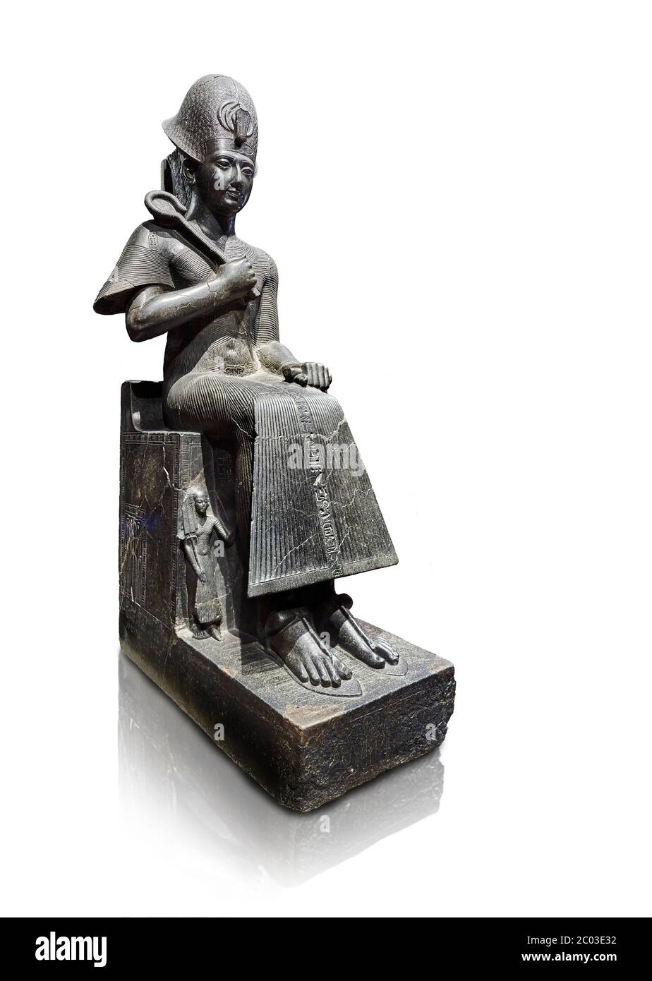 Ancienne statue égyptienne de Ramesses II. Granodiorite, Nouveau Royaume, 19e dynastie, (1279-1213 av. J.-C.), Karnak, Temple d'Amon. Musée égyptien, Turin. Blanc Banque D'Images