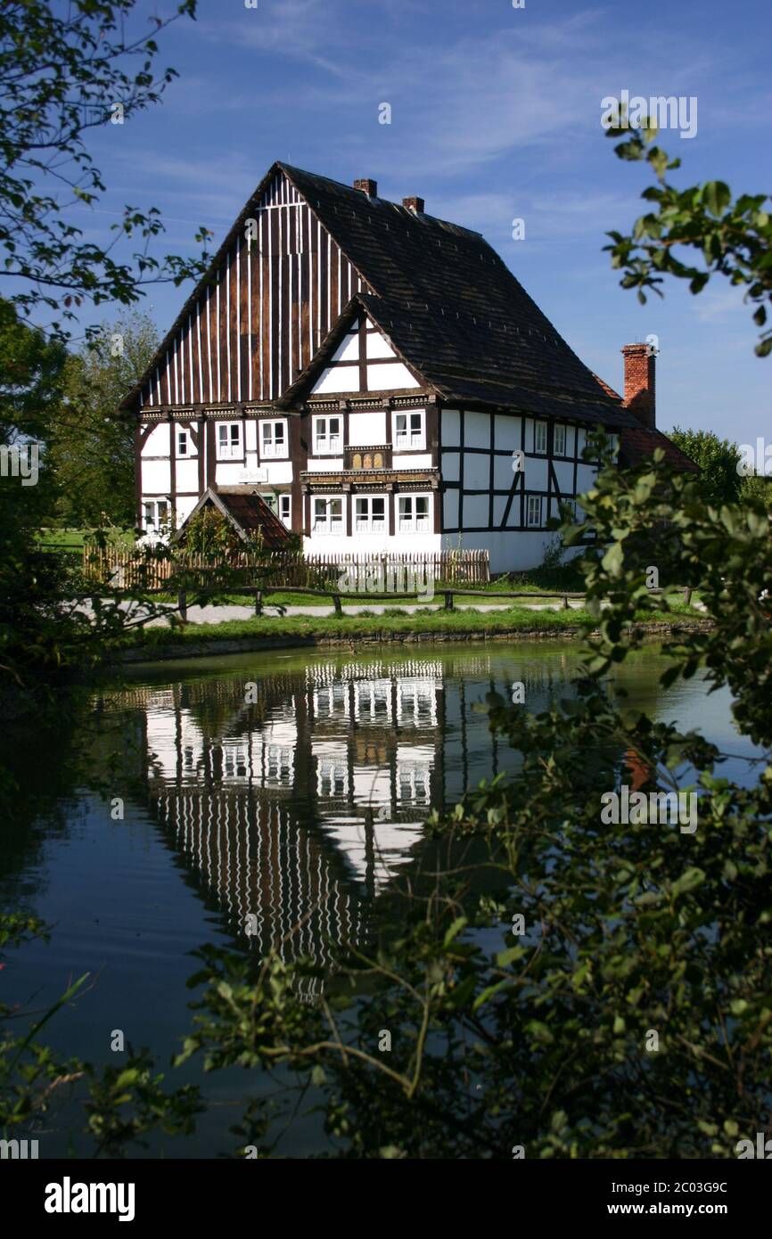 Ancienne boulangerie à l'étang du village Banque D'Images