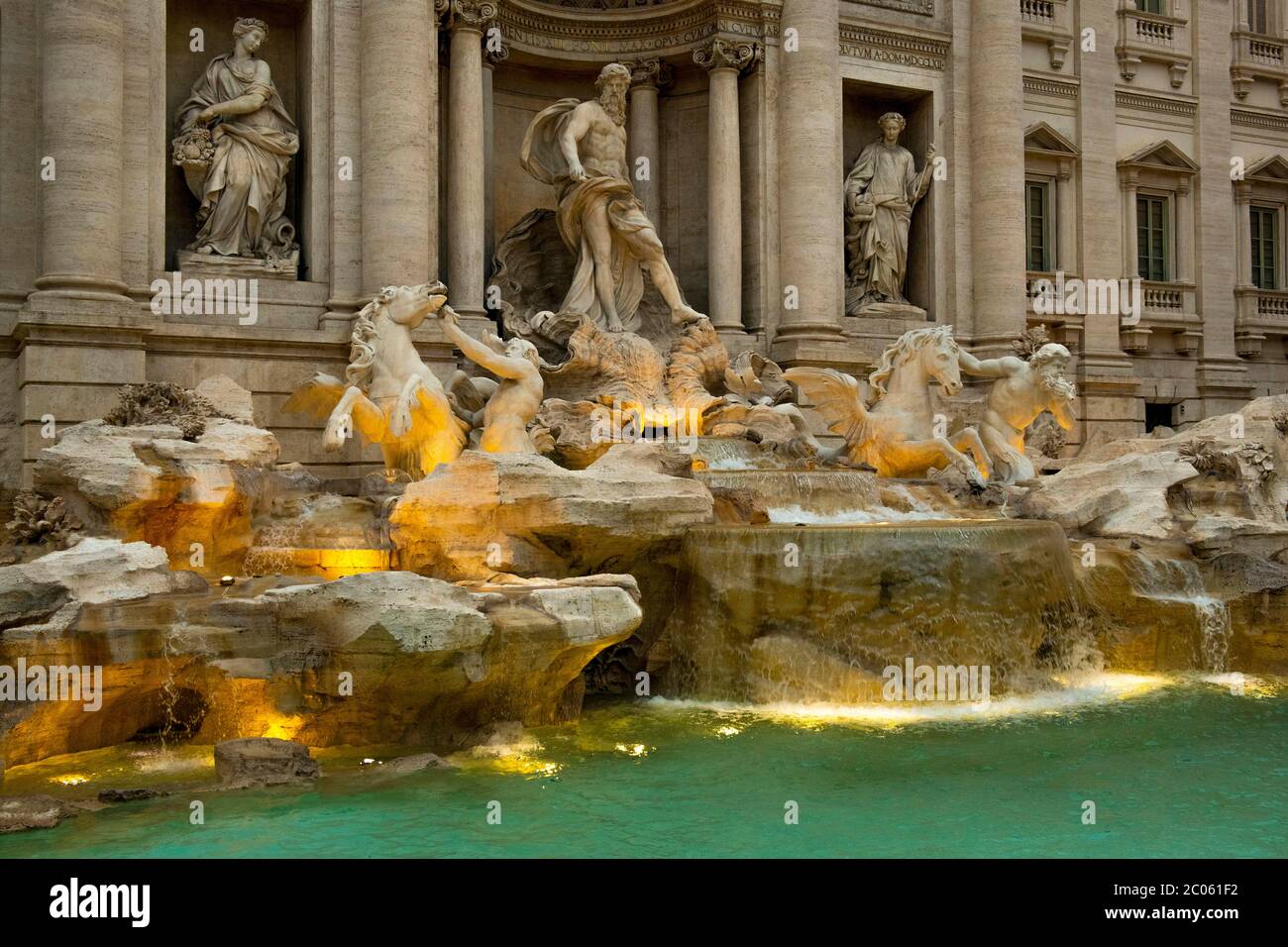 Fontana di Trevi, Fontaine de Trevi, Neptune avec des sculptures à cheval ailées, groupe de sculptures, baroque, Nicola Salvi, Rome, Latium, Italie Banque D'Images