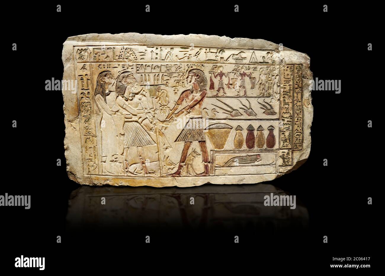 Stèle égyptienne ancienne montrant Iti et Neferu recevant des produits alimentaires, première période intermédiaire, (2118-1980 av. J.-C.), Gebelein, Tombeau d'Iti et Neferu, Egyp Banque D'Images