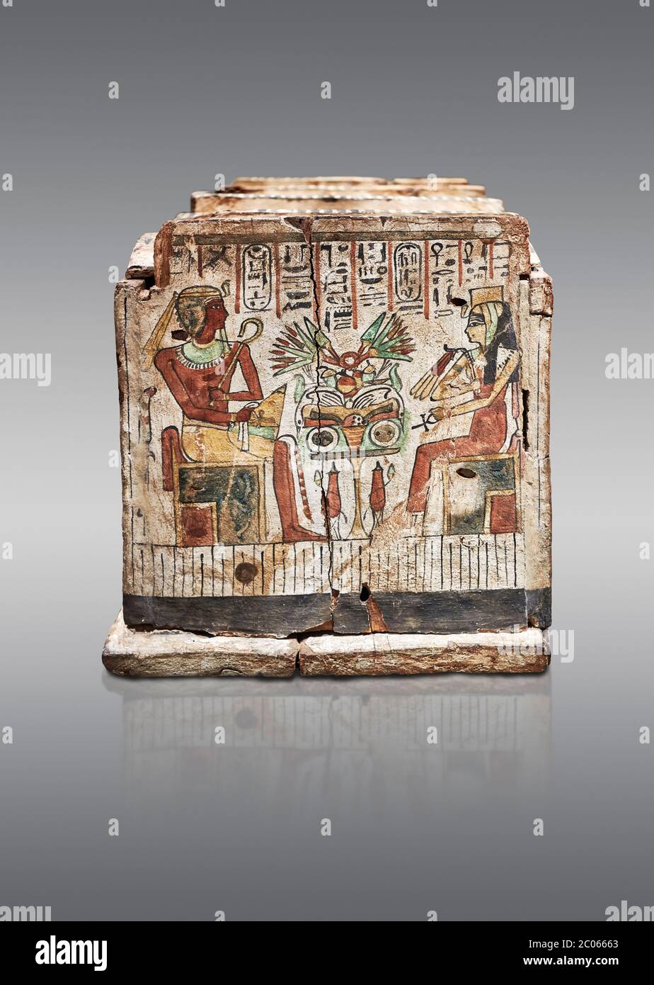 Ancienne boîte de shabti égyptienne, bois, période intermédiaire, 21e-22e dynastie (1076-746 av. J.-C.), Thèbes, Musée égyptien, Turin. Fond gris. Étage 1 roo Banque D'Images