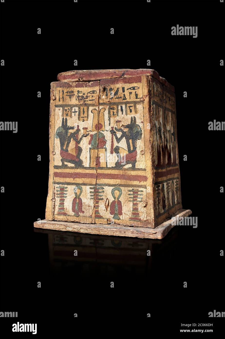 Pylône égyptien antique (porte), coffre canoppique en forme d'organes internes, bois, de la fin à la période Ptolemaic (722-40 av. J.-C.), Musée égyptien, Turin. Vieux divertissement Banque D'Images