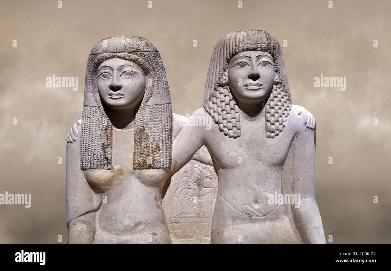 Ancienne statue romaine de Pendua et sa femme Nefertari, calcaire, Nouveau Royaume, 19e dynastie, (1292-1186 av. J.-C.), Deir-el-Medina, Thèbes. Musée égyptien, Banque D'Images