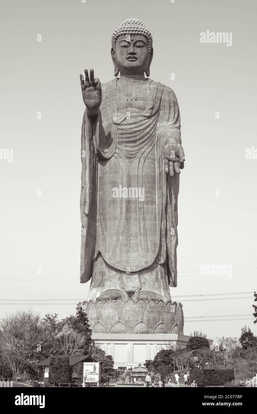 Troisième plus grande statue de Bouddha dans le monde le Grand Bouddha Ushiku Daibutsu au Japon Banque D'Images