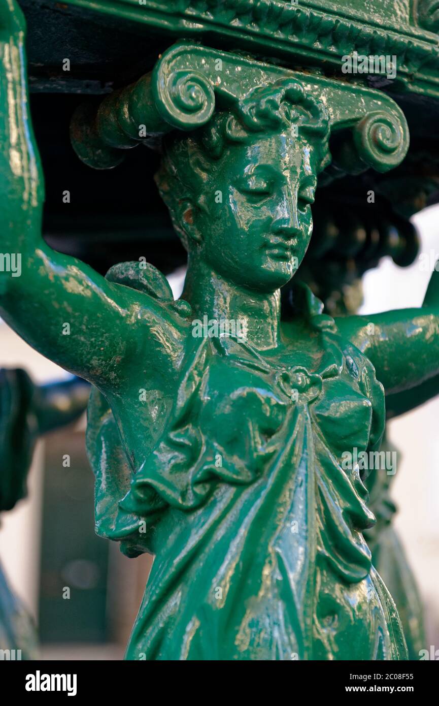 Détails des Fontaines Wallace de Paris, France. Conçu par Charles-Auguste Lebourg, sculpteur. Banque D'Images