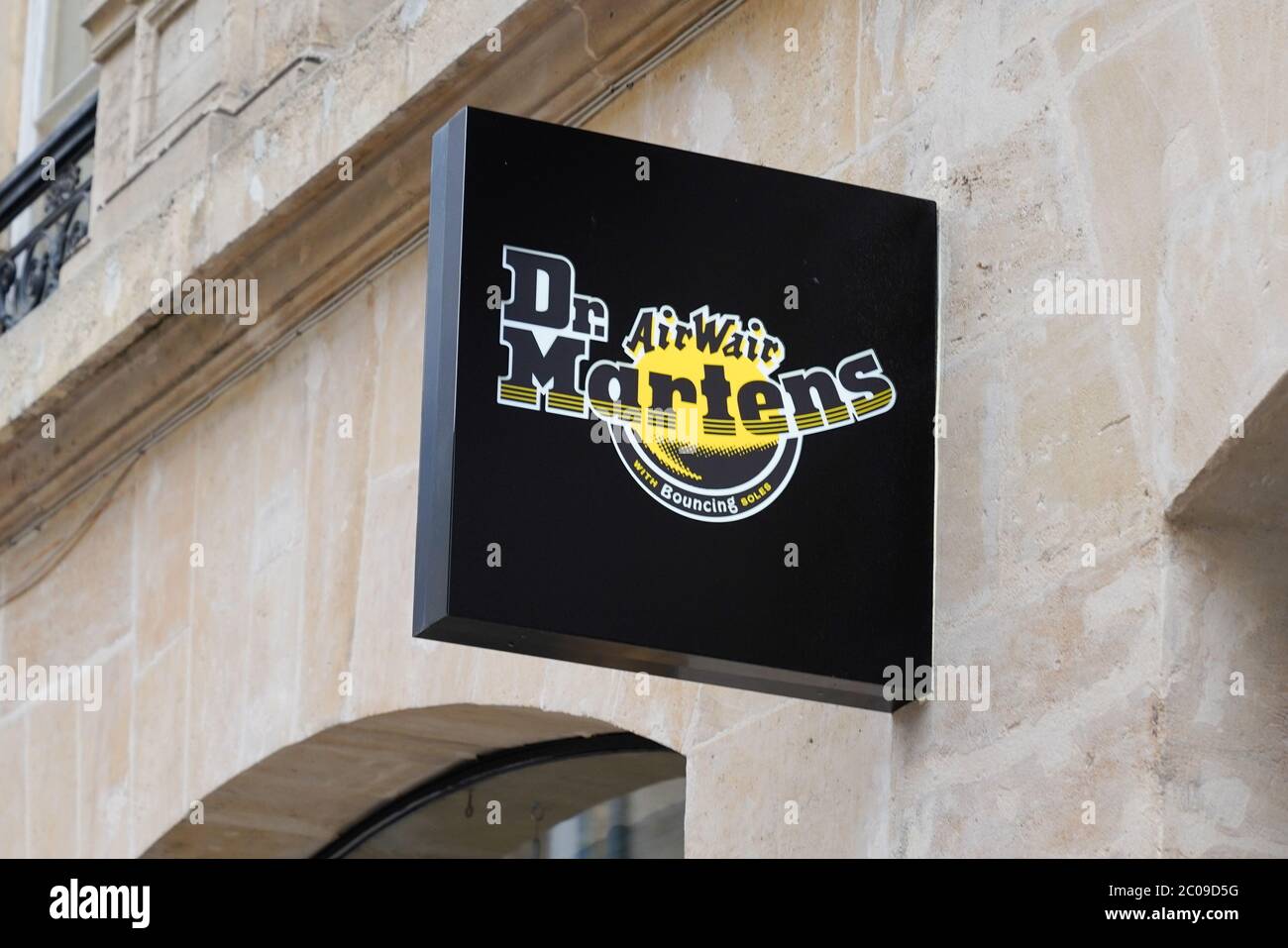 Dr martens top magasin bordeaux