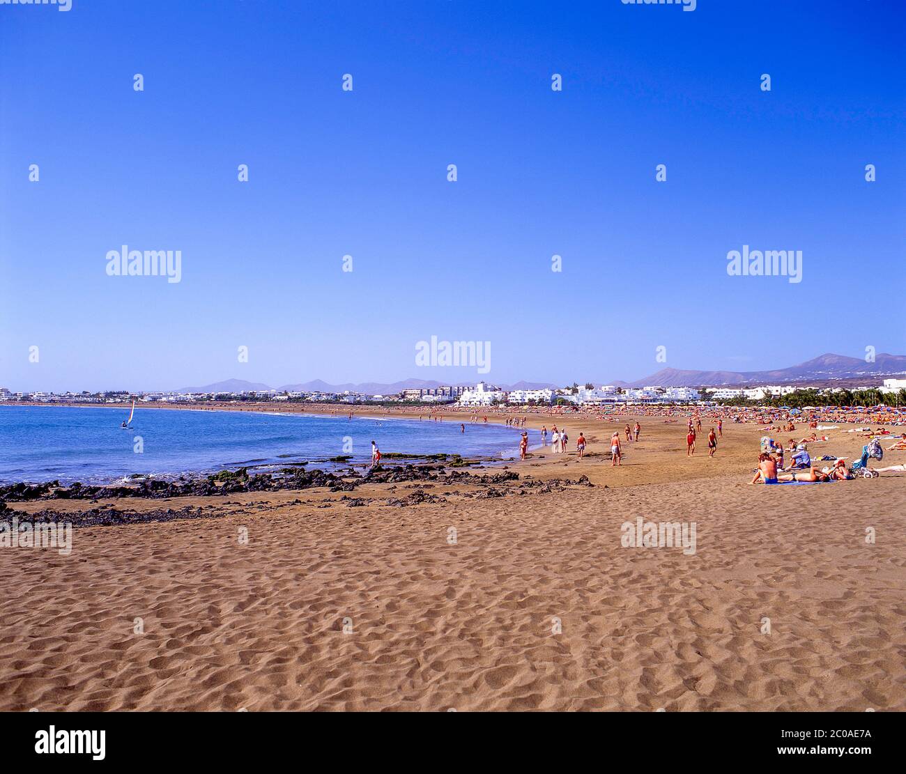 Vue sur la plage, Playa de Matagorda, Puerto del Carmen, Lanzarote, îles Canaries, Espagne Banque D'Images