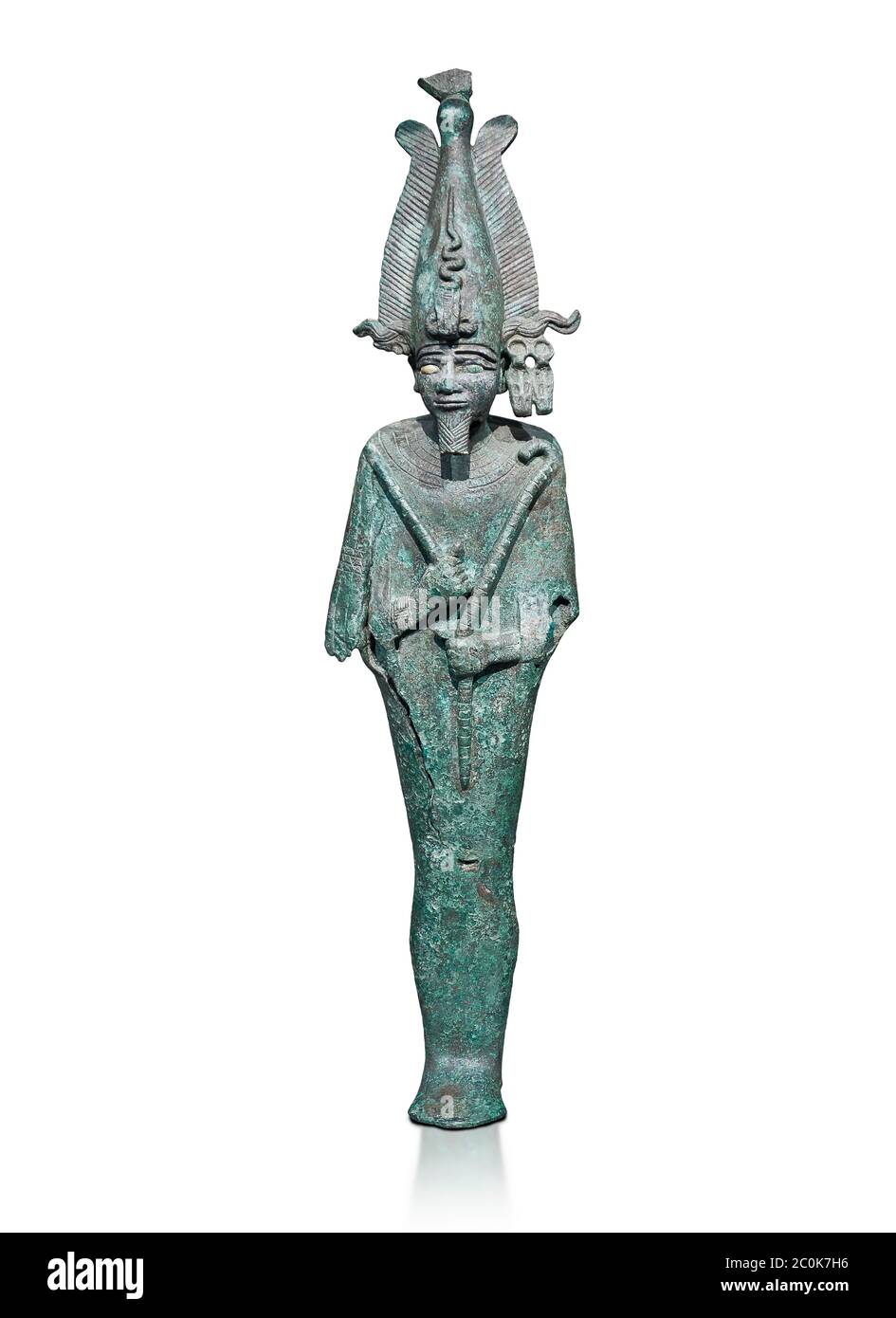 Ancienne statue de bronze égyptien d'Osiris, période Ptolomaienne, (722-30 av. J.-C.). Musée égyptien, Turin. Fond blanc. Ancienne fundCat 39. Banque D'Images