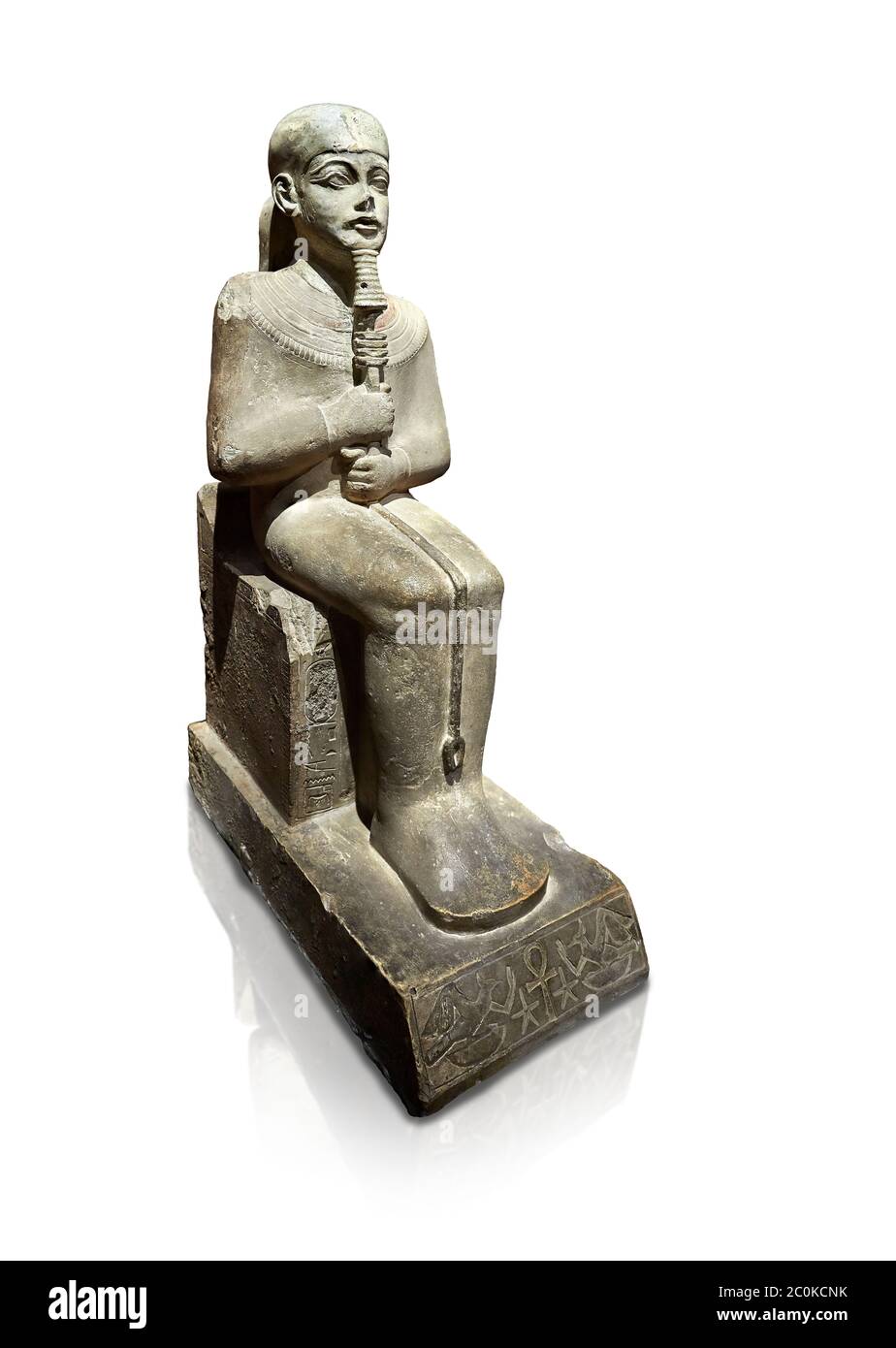 Ancienne statue égyptienne de Ptah - calcaire - Nouveau Royaume. 18e dynastie, règne d'Amenhotep III (1390 - 1353 av. J.-C.), Karnac. Musée égyptien, Turin. whi Banque D'Images