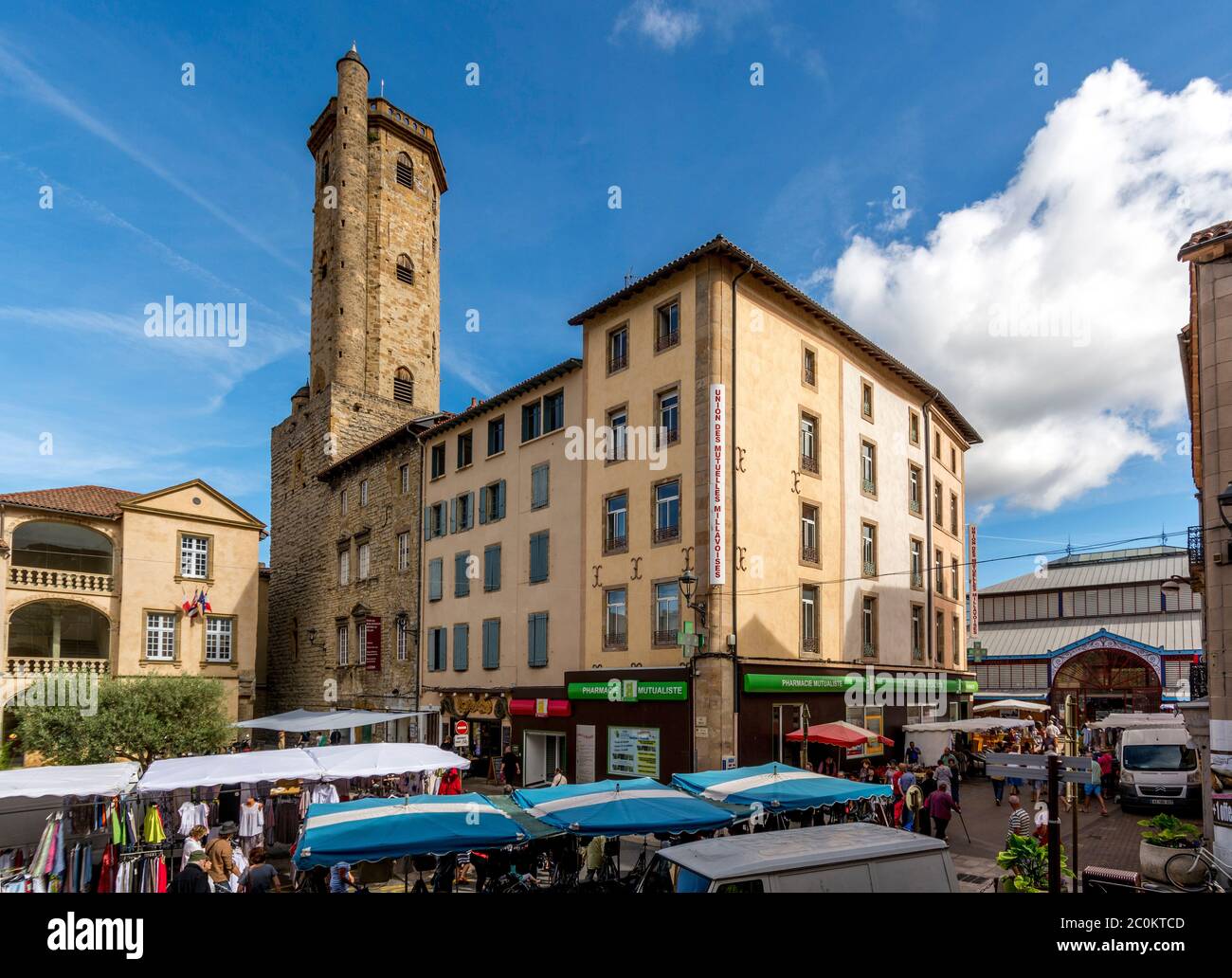 Millau, place du Mandarous, le Beffroi. Parc naturel régional des Grands Causses, département de l'Aveyron, Occitanie, France Banque D'Images