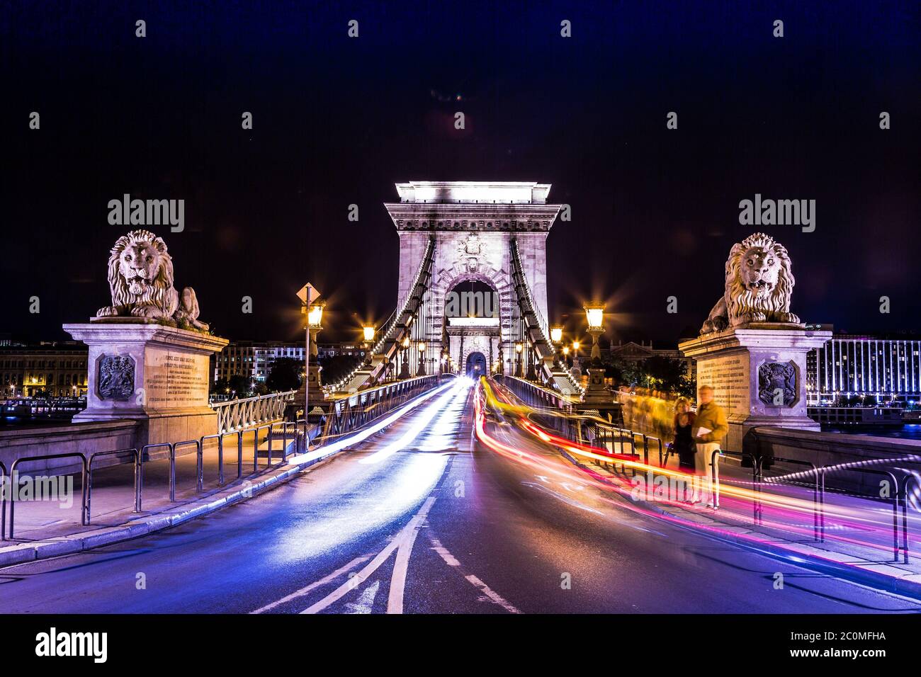 Ville de Budapest en Hongrie paysage urbain de nuit, rue sur le S Banque D'Images