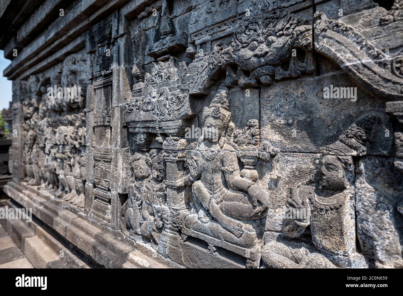 Statue de Borobudur, relief et stupa Banque D'Images