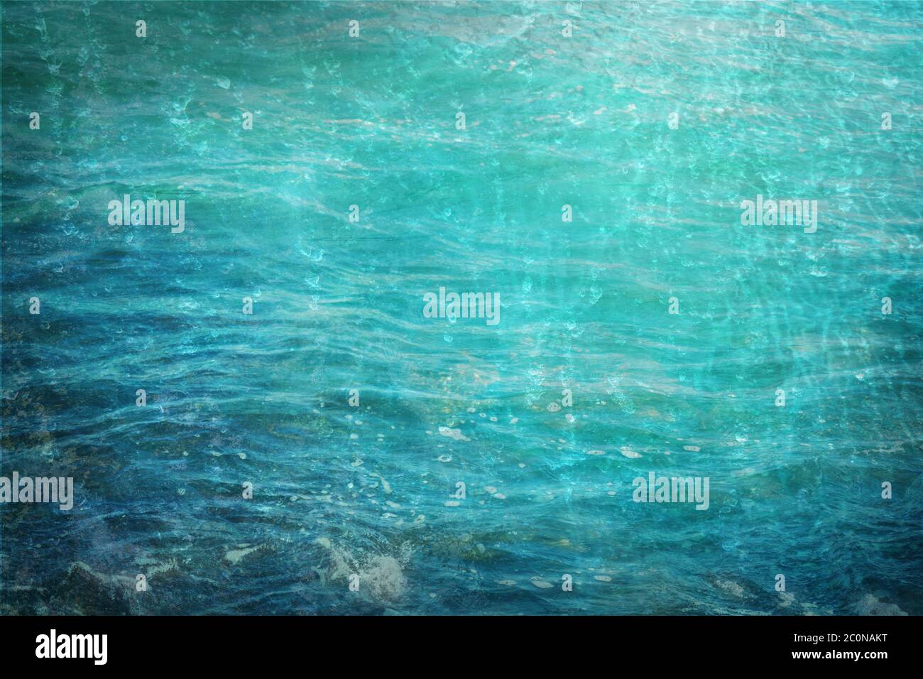 Nature élément eau, texture abstraite de fond en bleu et turquoise, pour des thèmes comme la mer, l'océan, la protection de l'environnement et le climat, l'espace de copie Banque D'Images