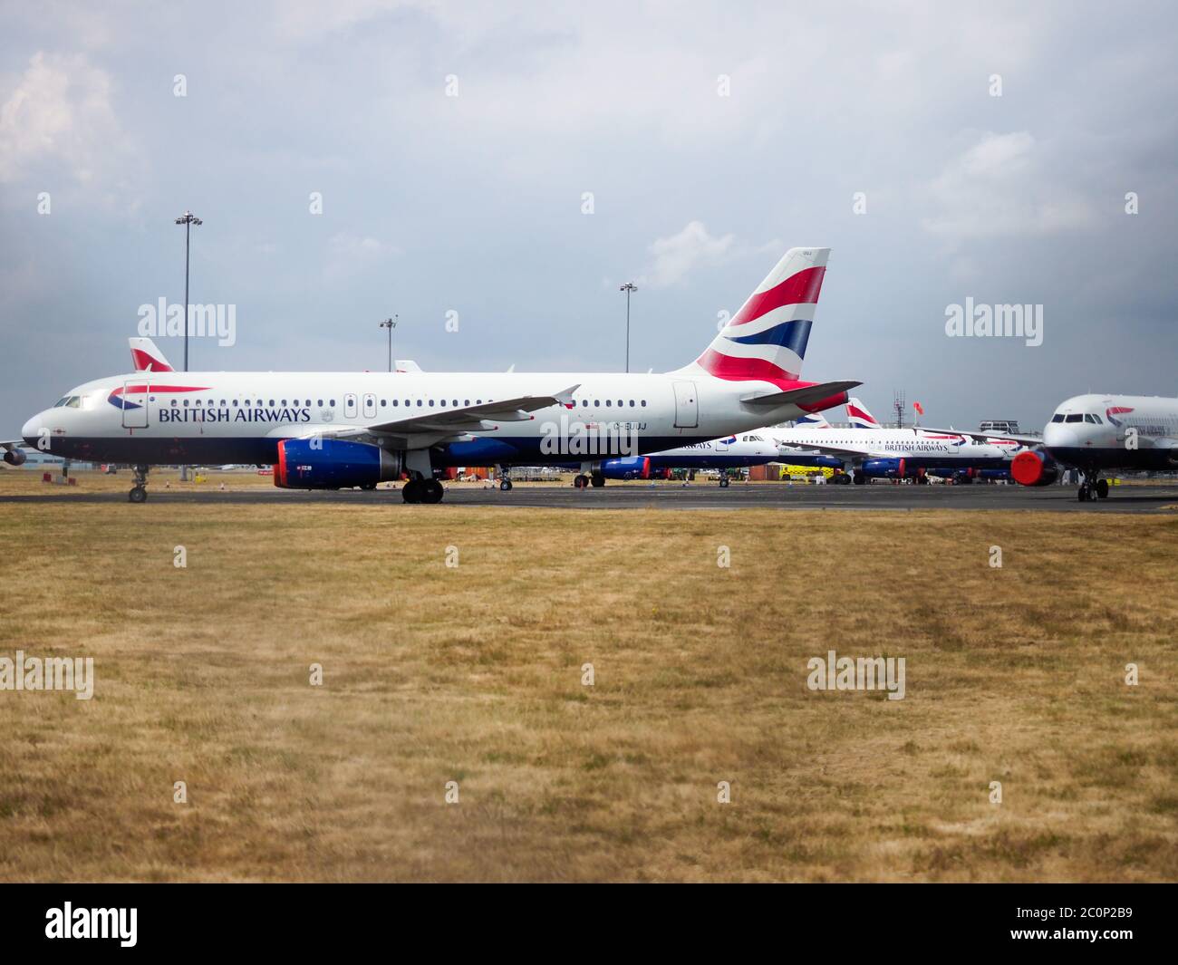 Garés hors d'usage avions British Airways entreposés à l'aéroport international de Bournemouth, Dorset, pendant la crise du coronavirus le 9 juin 2020 Banque D'Images