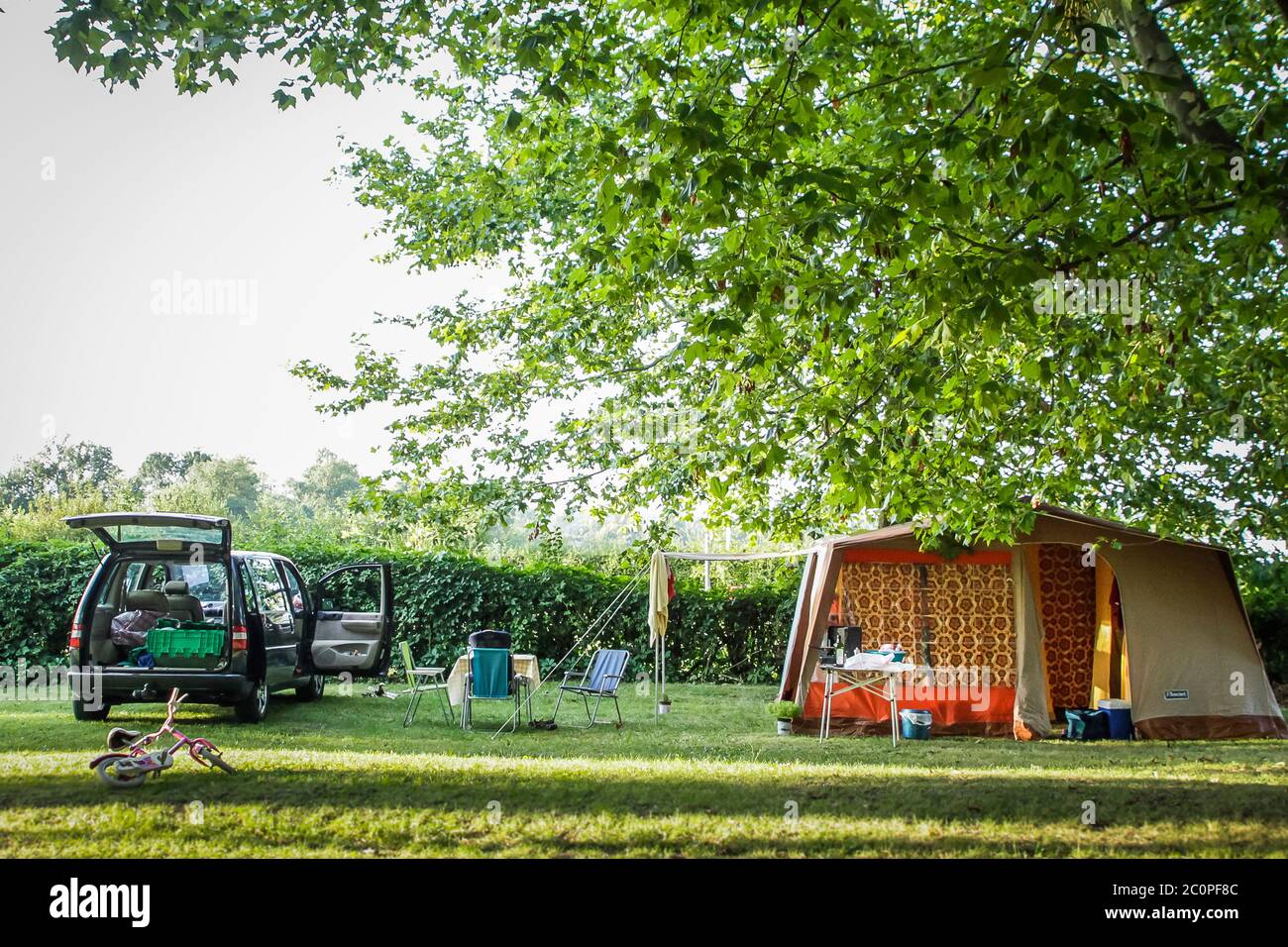 Camping à Saint Aignan, France Banque D'Images