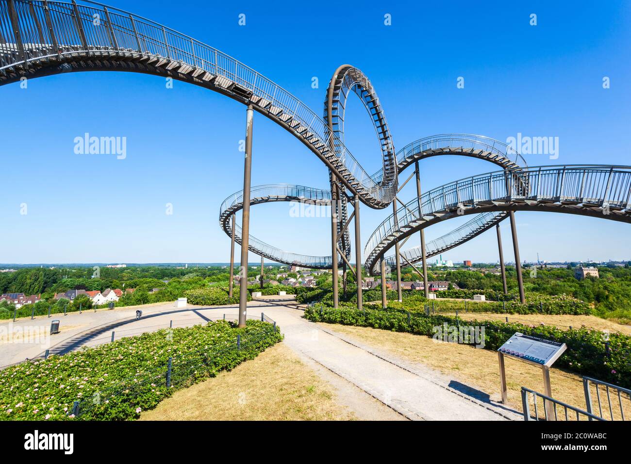 DUISBURG, ALLEMAGNE - Juillet 03, 2018 : le Tigre, tortue ou à Magic Mountain est une installation artistique et landmark dans Angerpark, Duisburg City en Allemagne Banque D'Images