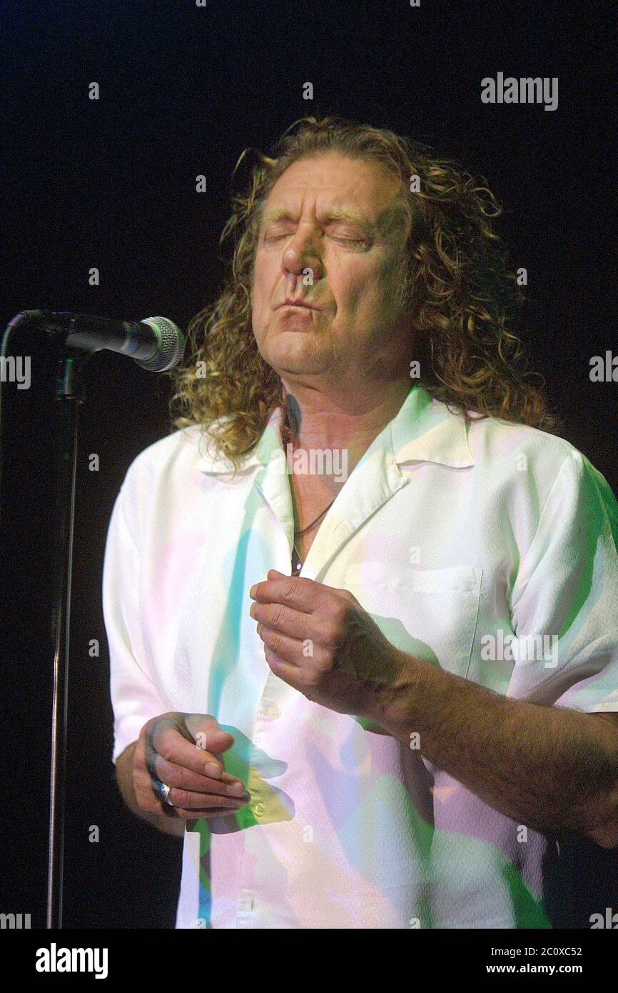 Robert Plant à l'Astoria de Londres le 10 juin 2002 Banque D'Images