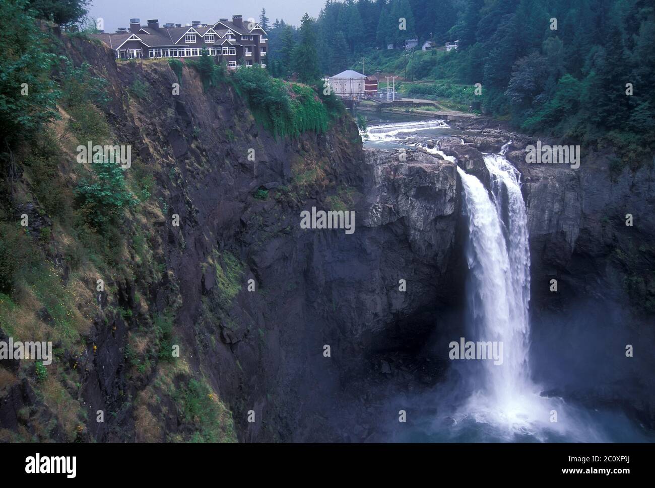Les chutes de Snoqualmie, dans le nord-ouest des États-Unis, Washington. ÉTATS-UNIS Banque D'Images