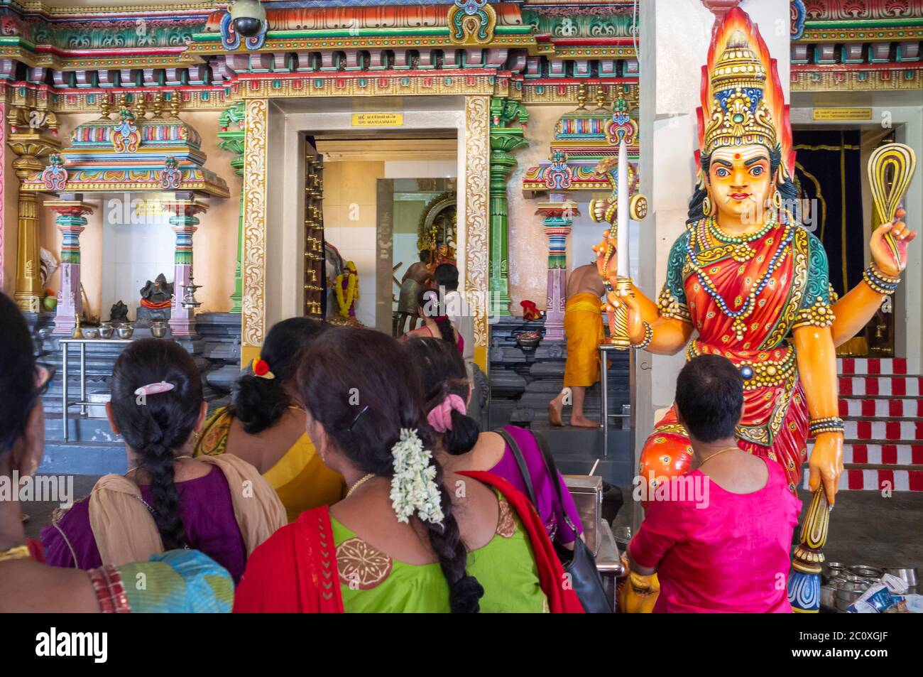 Cérémonie religieuse hindoue. Temple Sri Mariamman. Chinatown. Singapour Banque D'Images