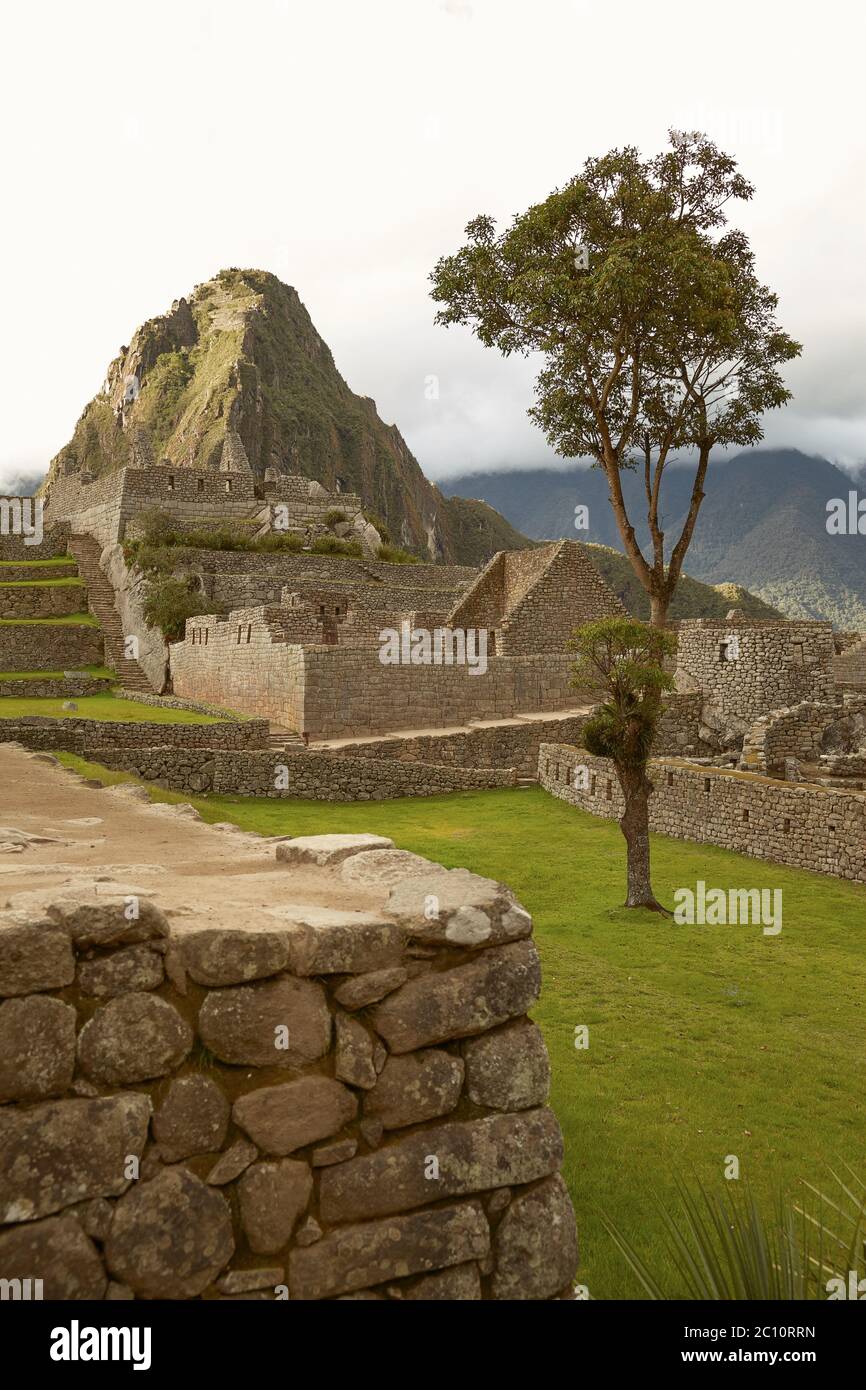 Ruines de la ville inca perdue Machu Picchu et Wayna Picchu près de Cusco au Pérou Banque D'Images