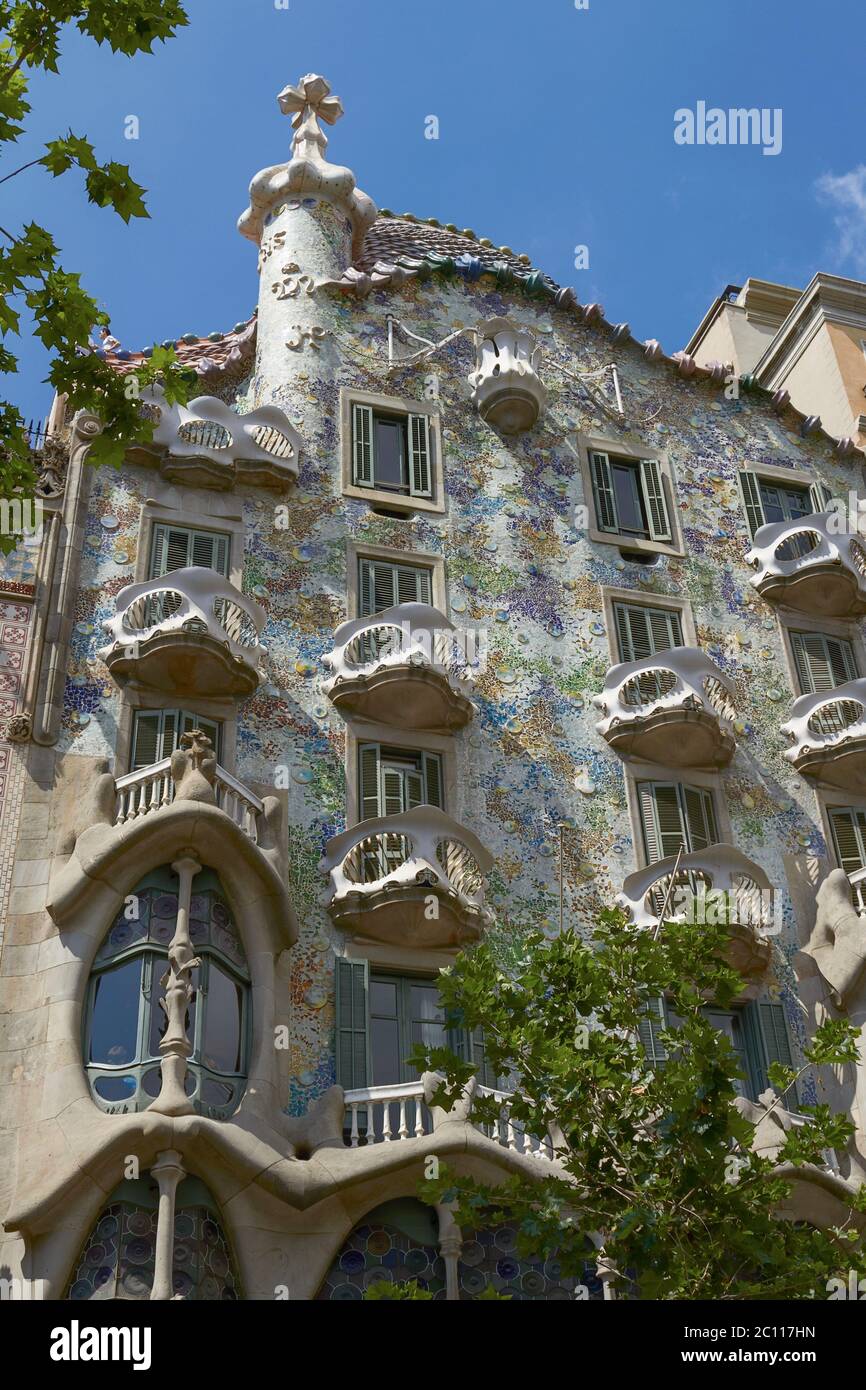 Casa Batllo est un chef-d'œuvre du modernisme réalisé par l'architecte Antoni Gaudi dans le quartier Eixample de Barcelone Banque D'Images