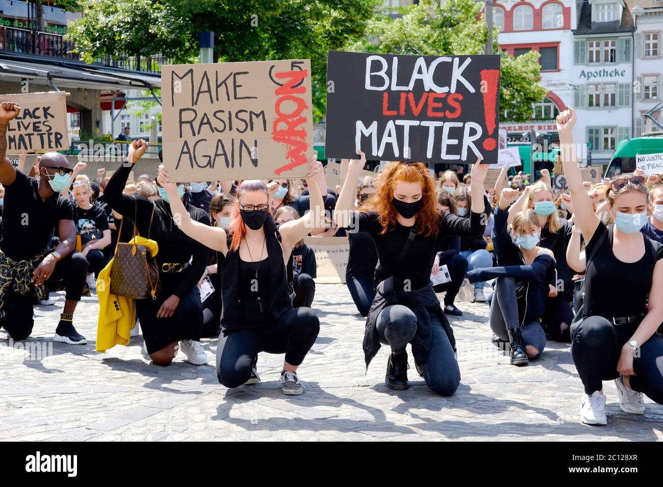 Les Black Lives Matter protestent à Bâle, en Suisse. Banque D'Images