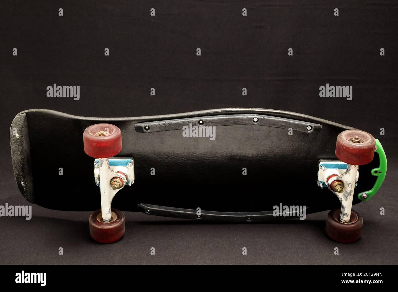SKATEBOARD Vintage Fluo sport Planche à roulettes. Années 80