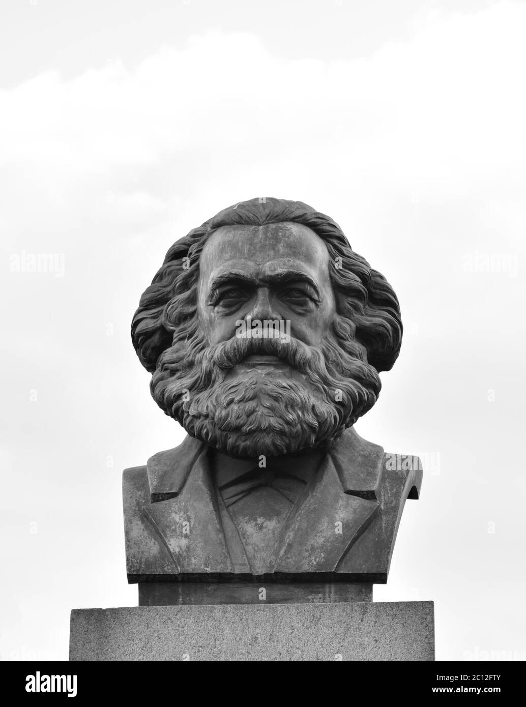 Statue de Karl Marx à Saint-Pétersbourg. Banque D'Images