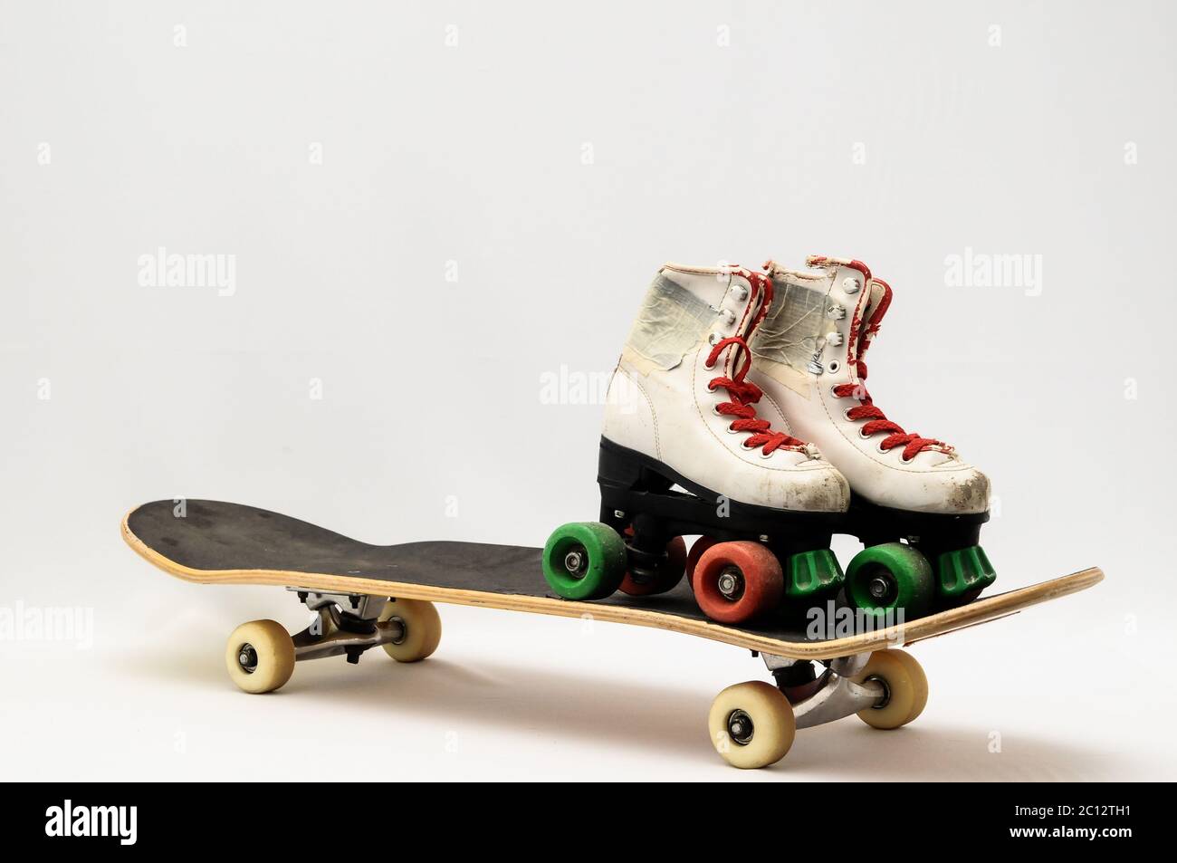Ancien Skateboard Vintage Années 80/90 - Rose, Bois Et Plastique, Déco