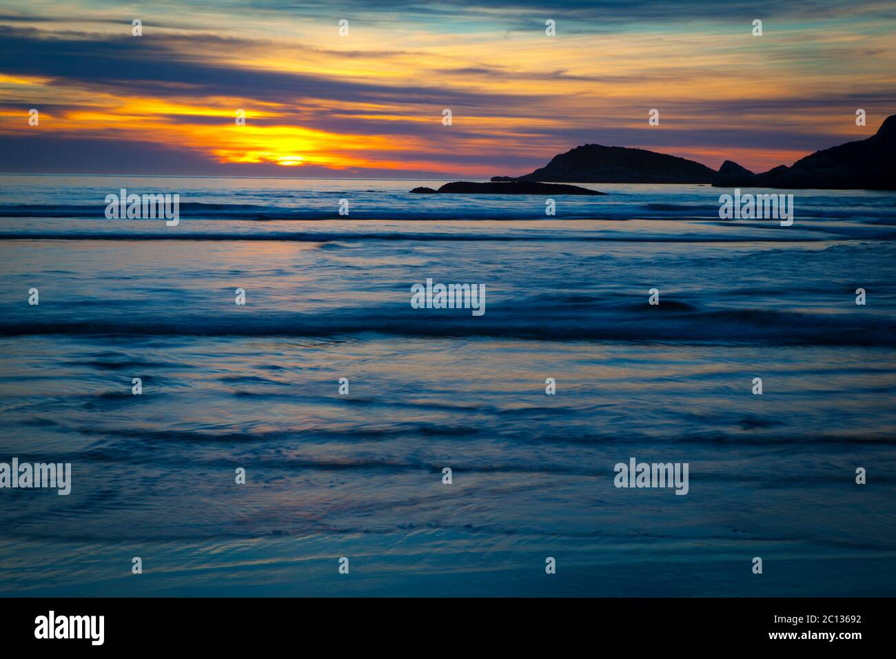 Coucher de soleil sur Squeaky Beach à Wilsons Prom - ainsi nommé parce qu'il grince sous votre pied. Wilsons Promontory Marine Park, Gippsland, Victoria, Australie Banque D'Images