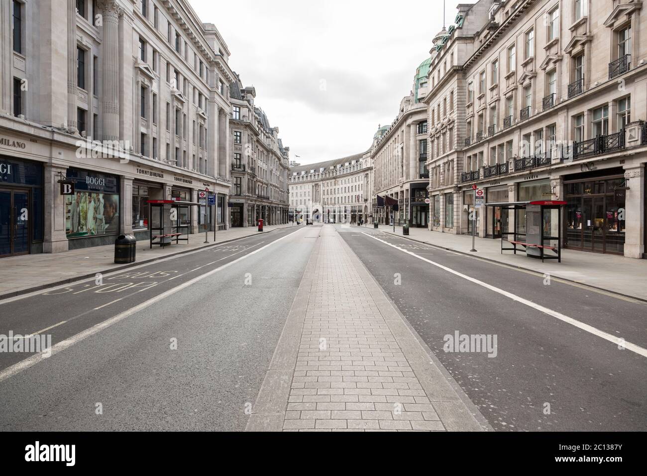 Des rues vides à Londres le 13 avril 2020, pendant le confinement de la pandémie Covid 19 et un jour férié. Banque D'Images