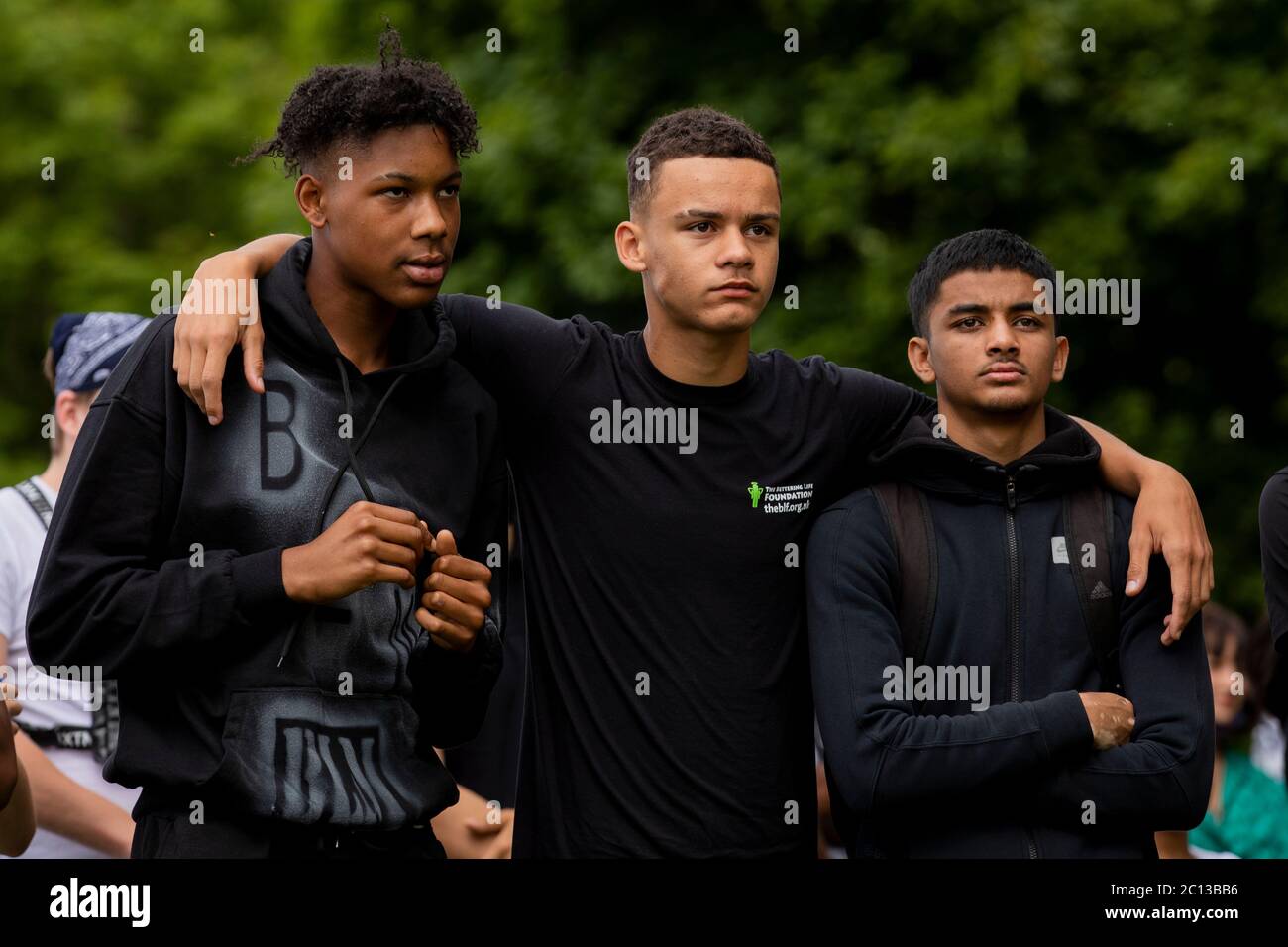 NORTHAMPTON, Royaume-Uni - LE 13 JUIN des manifestants pacifiques se réunissent dans le centre-ville de Northampton pour démontrer l'importance de la vie noire le samedi 13 juin 2020. (Crédit : MI News & Sport/Alay Live News Banque D'Images