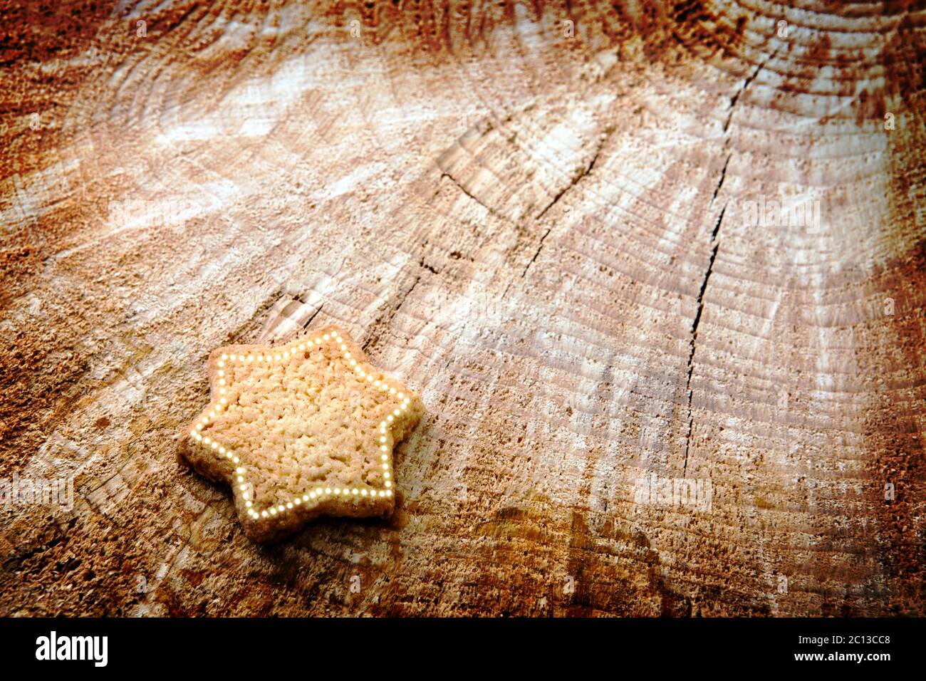 Cookie de Noël sur fond de bois . Banque D'Images