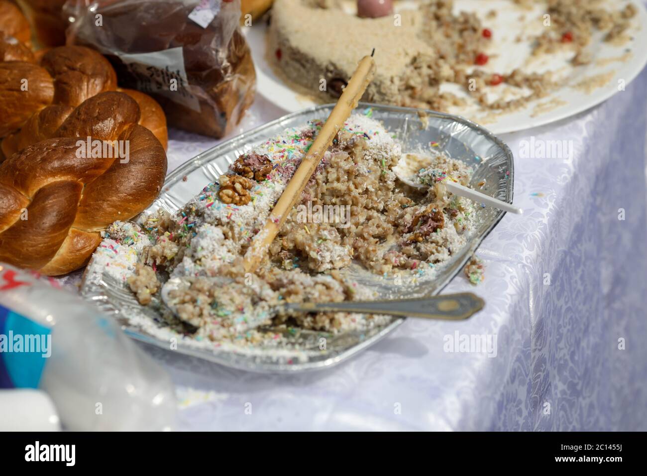 Gateau Funeraire Chretien Orthodoxe Lors D Une Ceremonie Photo Stock Alamy