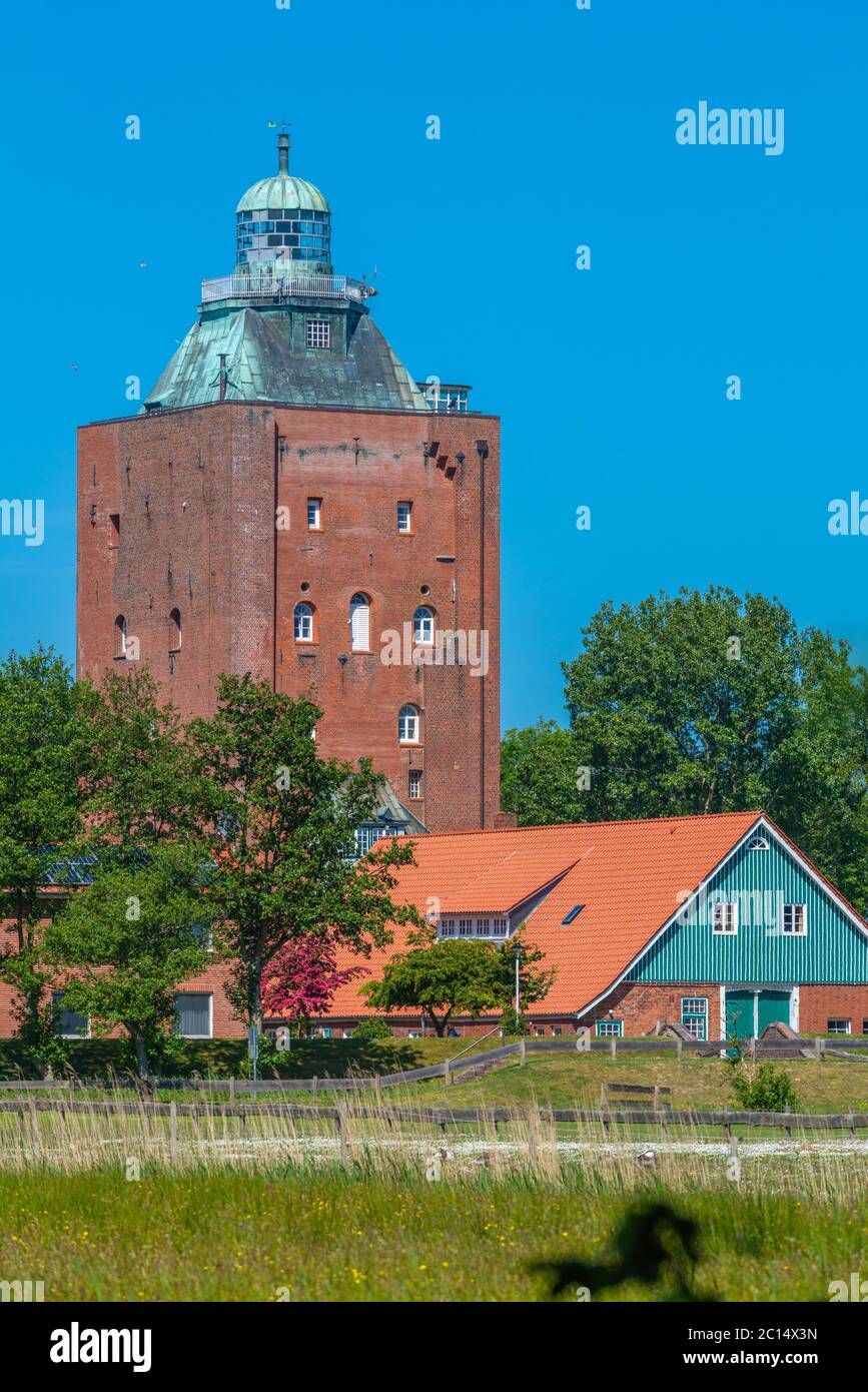 Le plus ancien phare d'Allemagne, construit en 1380, île de Neuwerk en mer du Nord, État fédéral de Hambourg, Allemagne du Nord, patrimoine mondial de l'UNESCO Banque D'Images