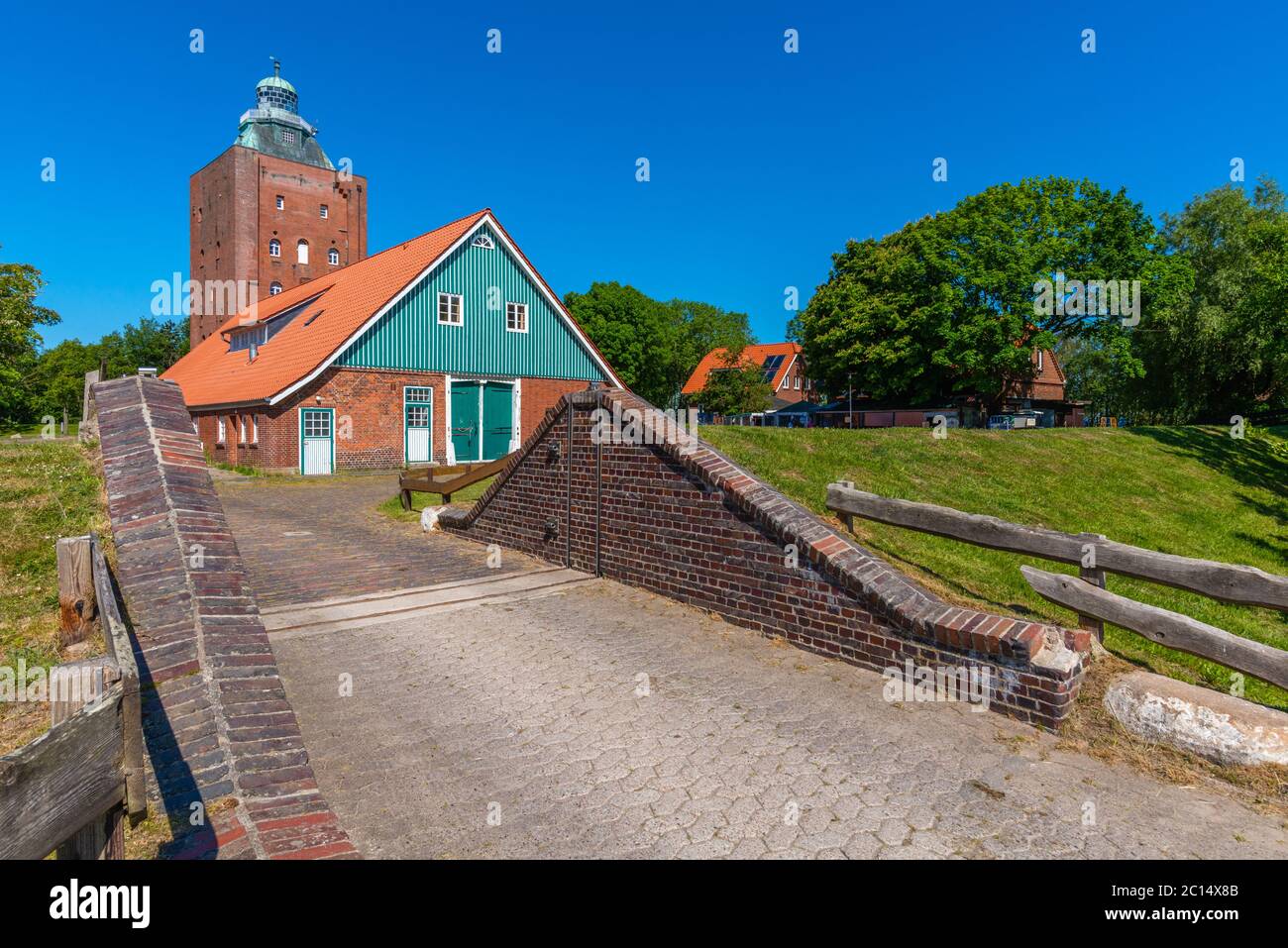 Le plus ancien phare d'Allemagne, construit en 1380, île de Neuwerk en mer du Nord, État fédéral de Hambourg, Allemagne du Nord, patrimoine mondial de l'UNESCO Banque D'Images