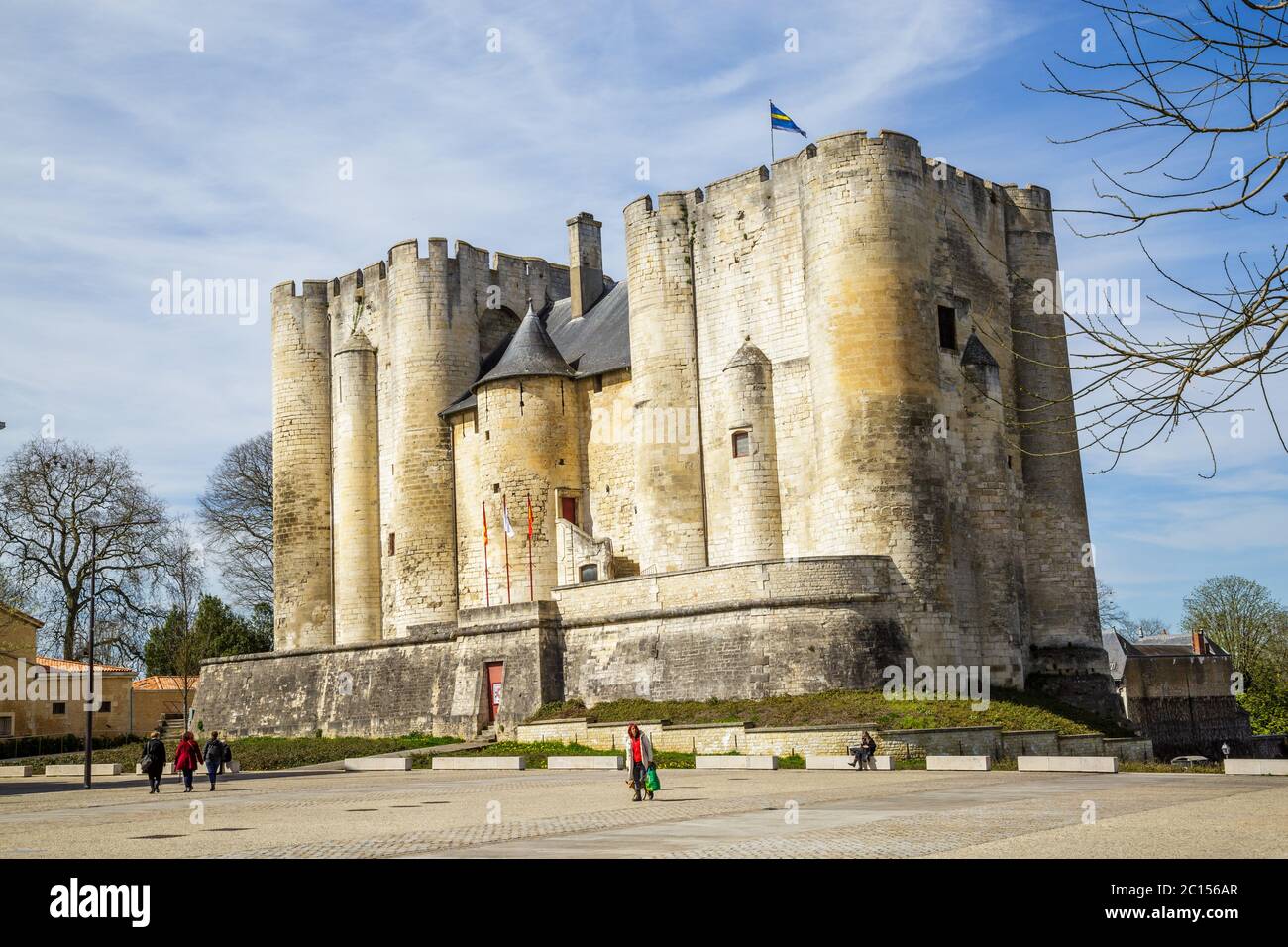 Paris, France - 27 mars 2017 : magnifique château médiéval de Niort, France Banque D'Images