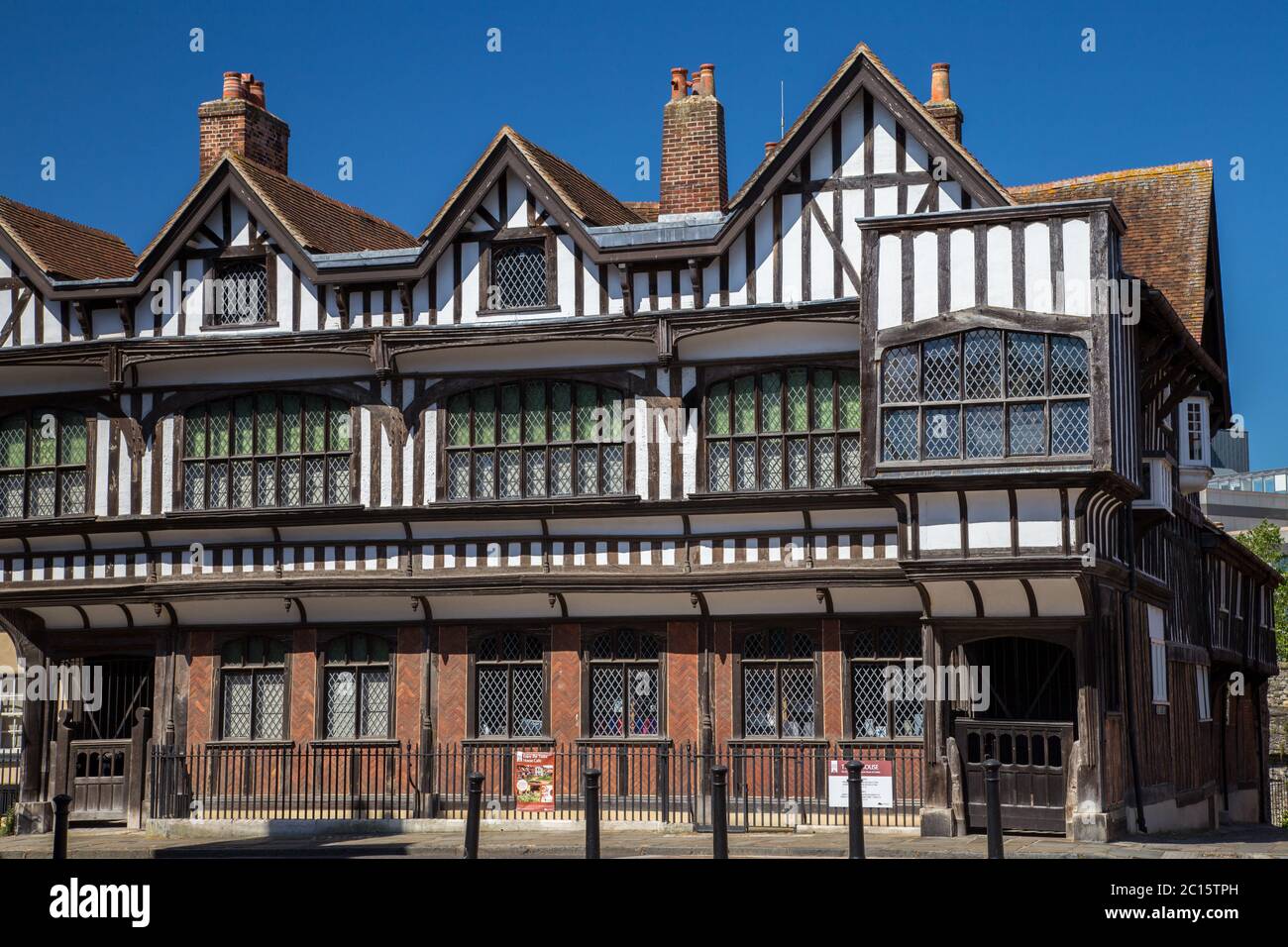 Tudor House, un bâtiment historique médiéval du XVe siècle à pans de bois et une attraction touristique à Southampton, Royaume-Uni Banque D'Images