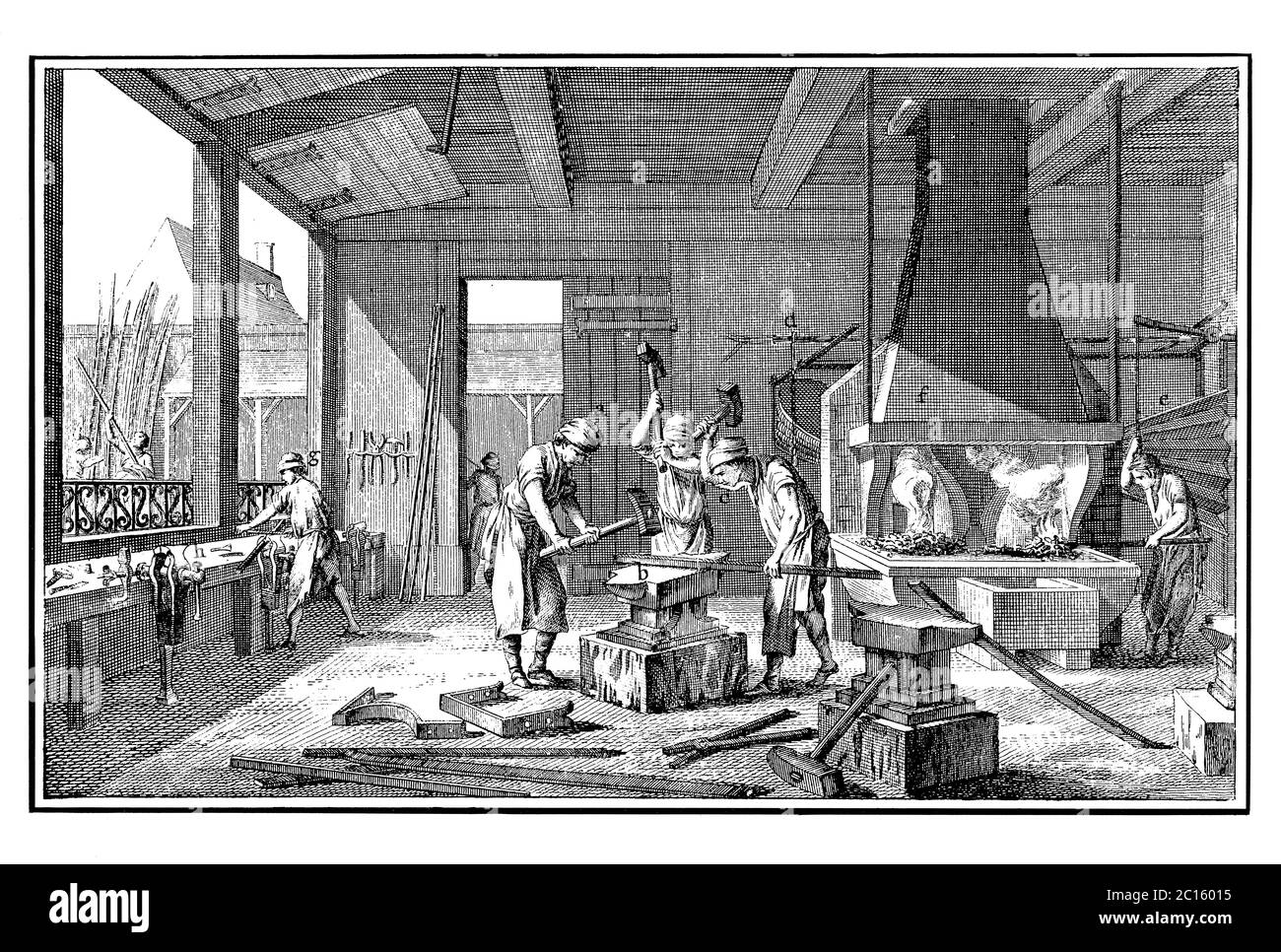 18th siècle illustration d'un atelier traditionnel de forgeron en fer. Publié dans 'A Diderot Pictorial Encyclopedia of Trades and Industry' Banque D'Images