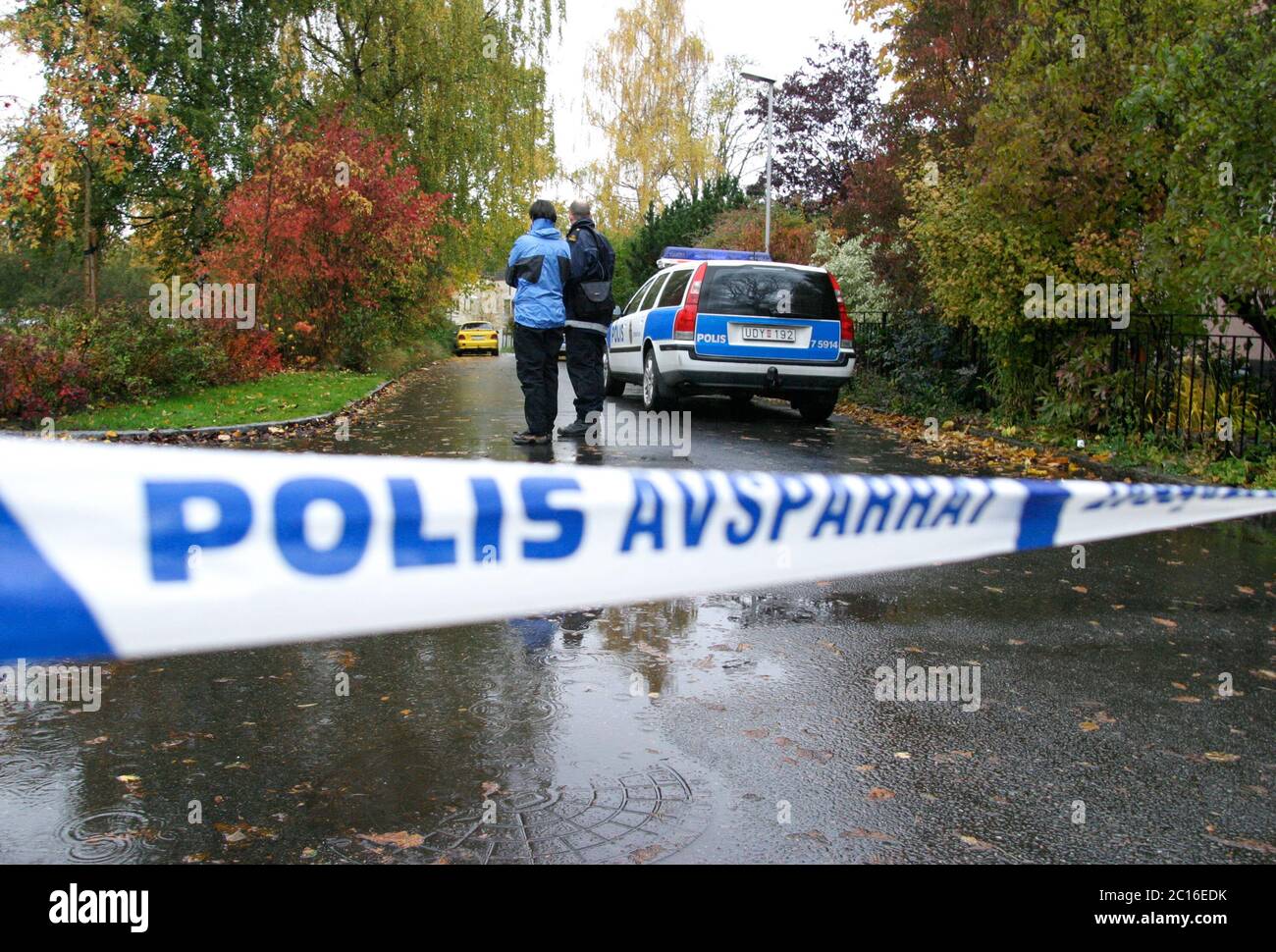 Linköping, Suède 20041019 le double meurtre à Linköping a eu lieu le 19 octobre 2004. Un homme seul et armé de couteaux a assassiné un garçon de huit ans et une femme de 56 ans à Åsgatan, dans les parties centrales de Linköping. Photo Jeppe Gustafsson Banque D'Images