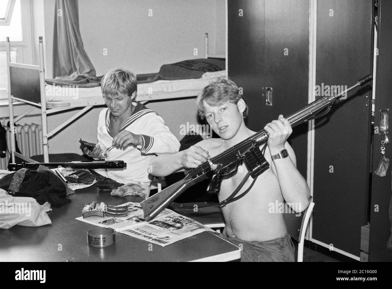 Pistolets de nettoyage, base marine, île de Borkum, août 1981, Basse-Saxe, Allemagne Banque D'Images