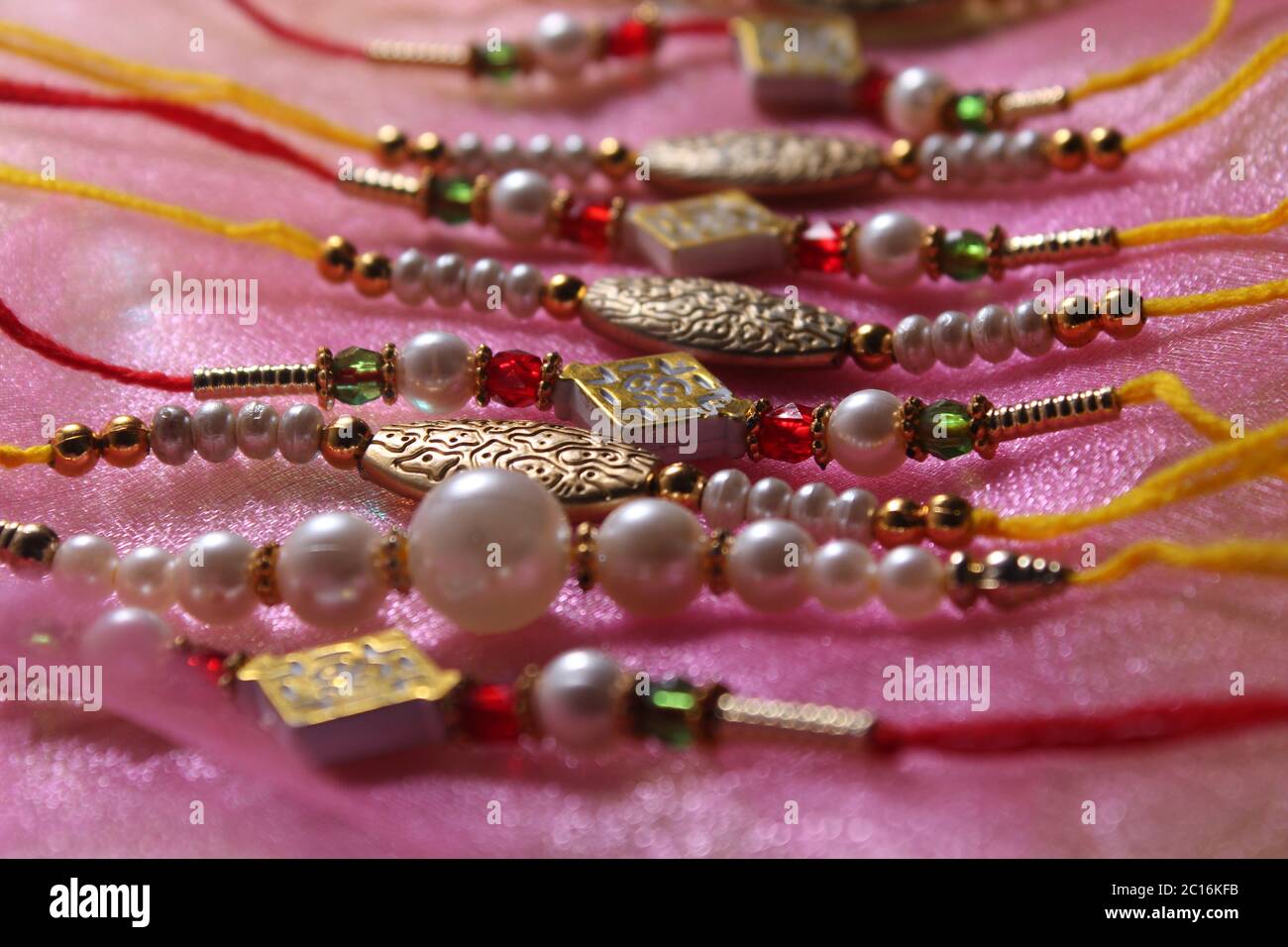 Raksha Bandhan festival, concept montrant le designer Rakhi Banque D'Images Raksha Bandhan festival, concept montrant le designer Rakhi Banque D'Images