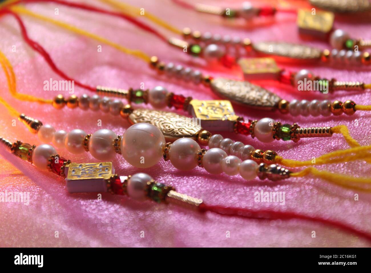 Raksha Bandhan festival, concept montrant le designer Rakhi Banque D'Images Raksha Bandhan festival, concept montrant le designer Rakhi Banque D'Images